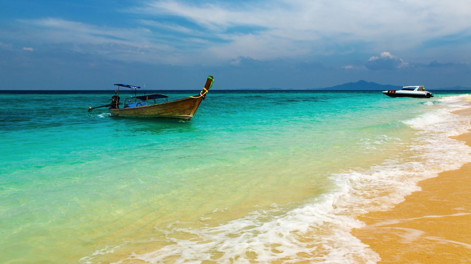 Full HD Wallpapers boat beach azure ocean goa india foam, Desktop