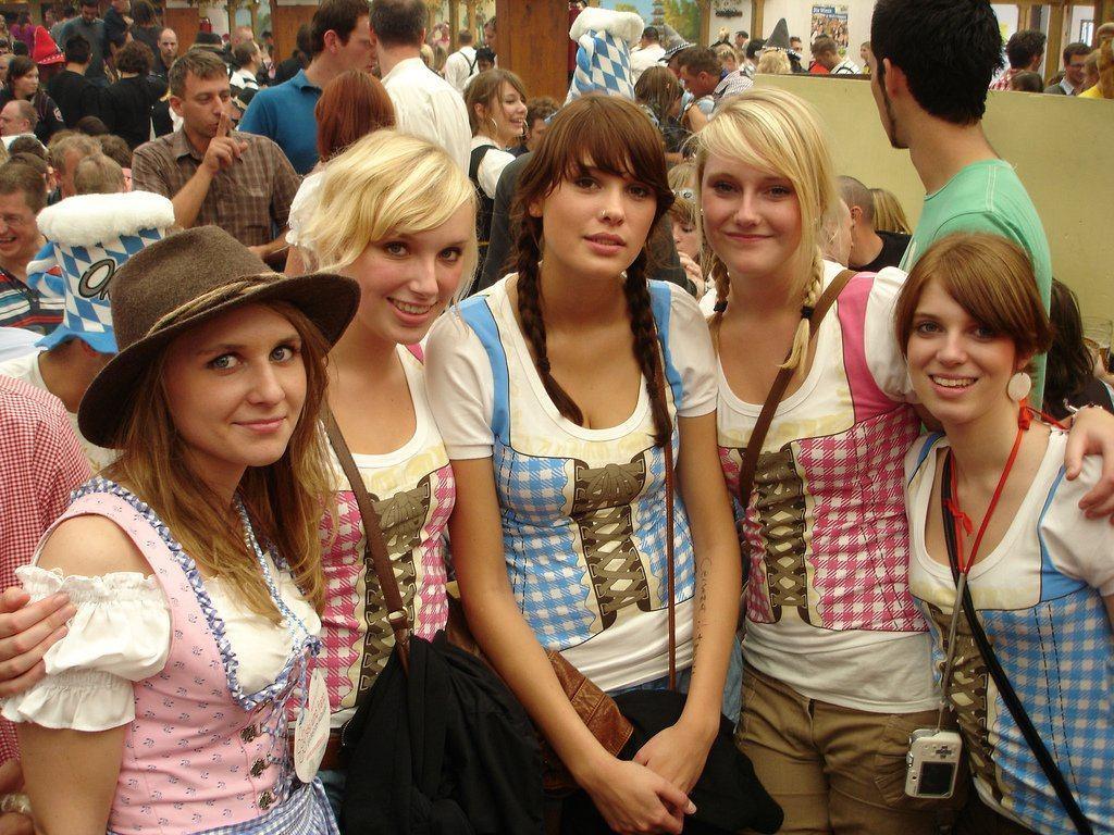 Oktoberfest – Daily Backgrounds in HD