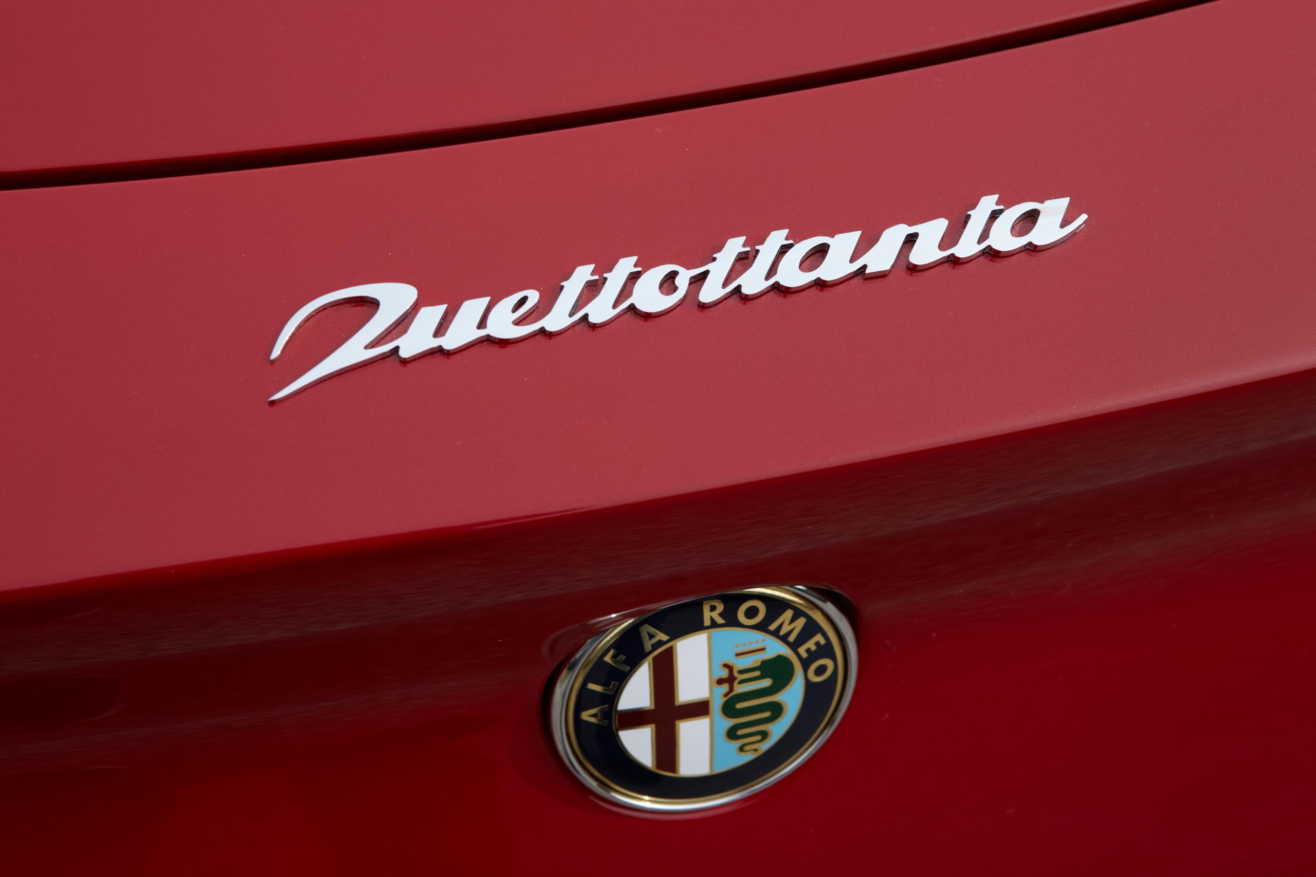 alfa romeo 2uettottanta logo wallpapers