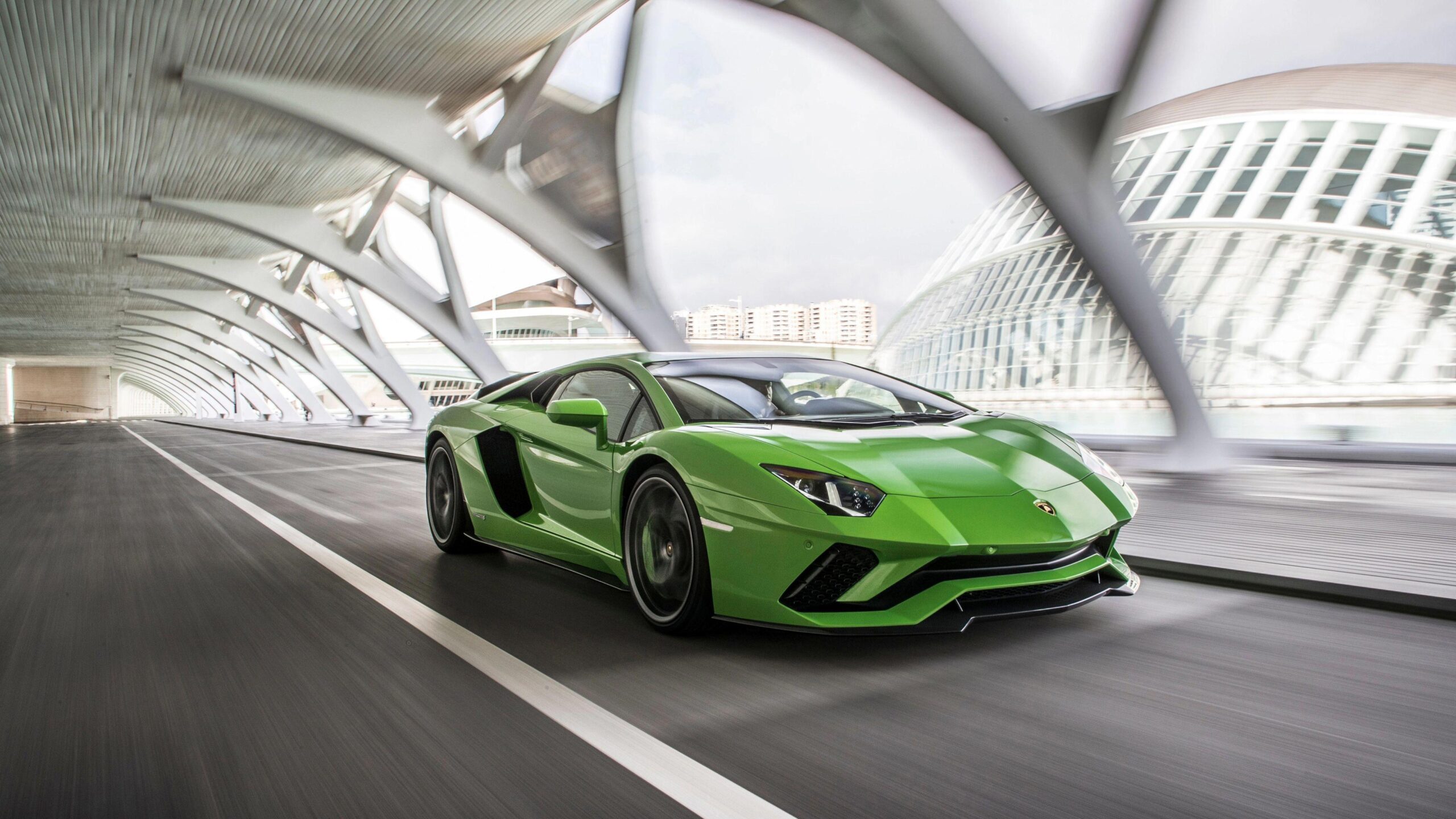 Lamborghini Aventador S 2017 4K 3 Wallpapers