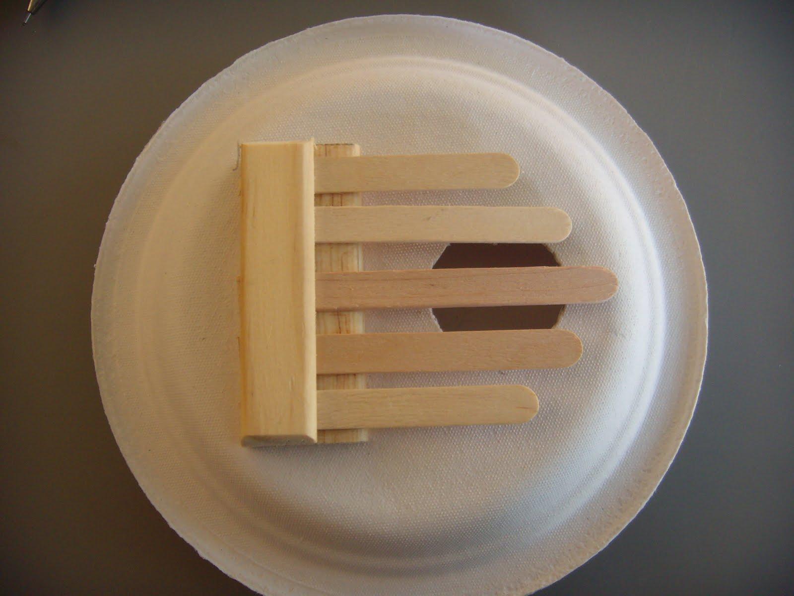 D, Popsicle Stick and Paper Plate Kalimba!