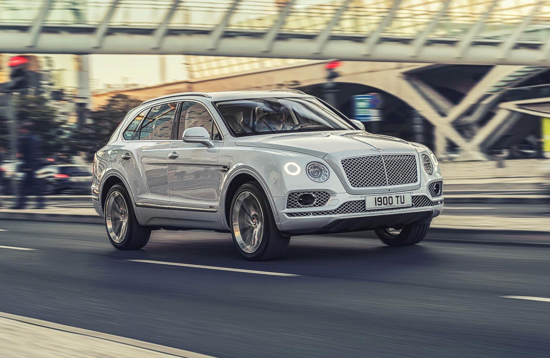 Luxury with a conscience: Bentley Bentayga Hybrid unveiled in Geneva