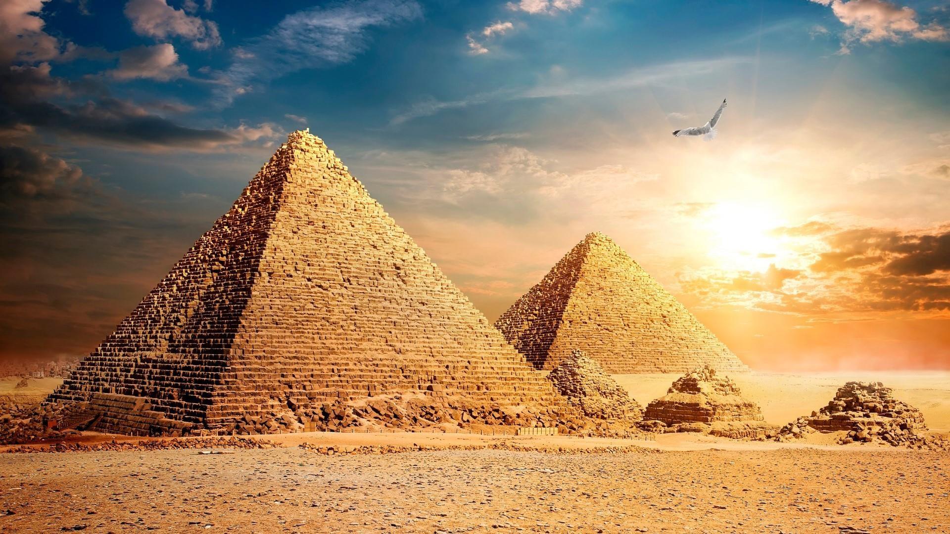 53+ Giza Pyramids Wallpapers