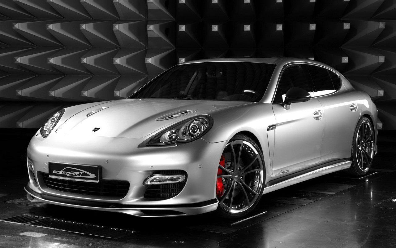 Picture Gallery of Quality Porsche Panamera Turbo Desktop Wallpapers