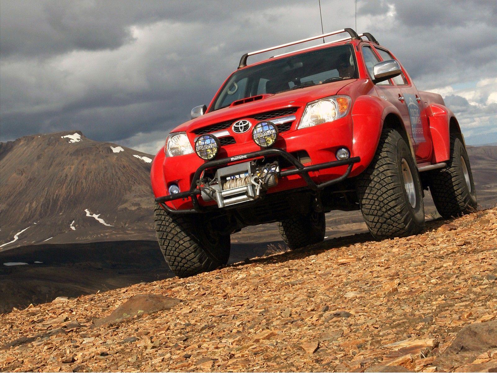 2010 Toyota Hilux Wallpapers