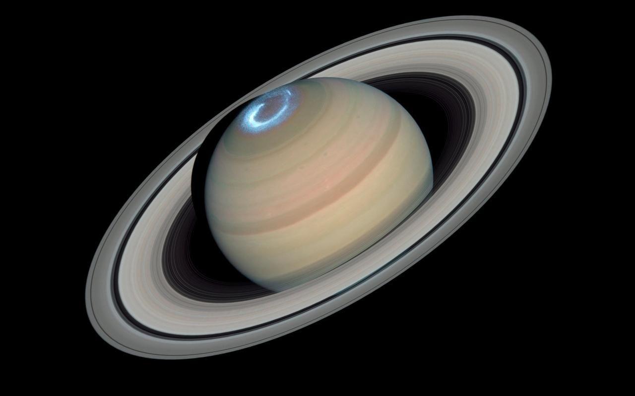 Saturn Wallpapers