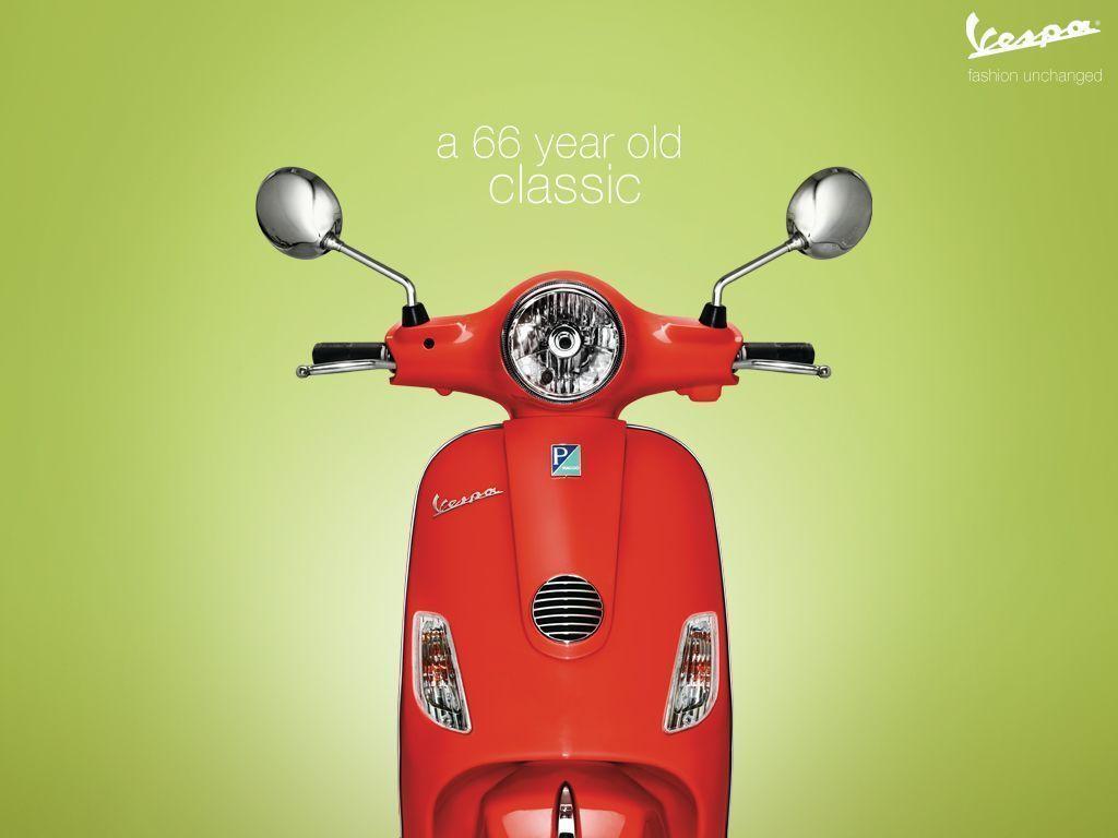 VESPA SCOOTER WALLPAPER