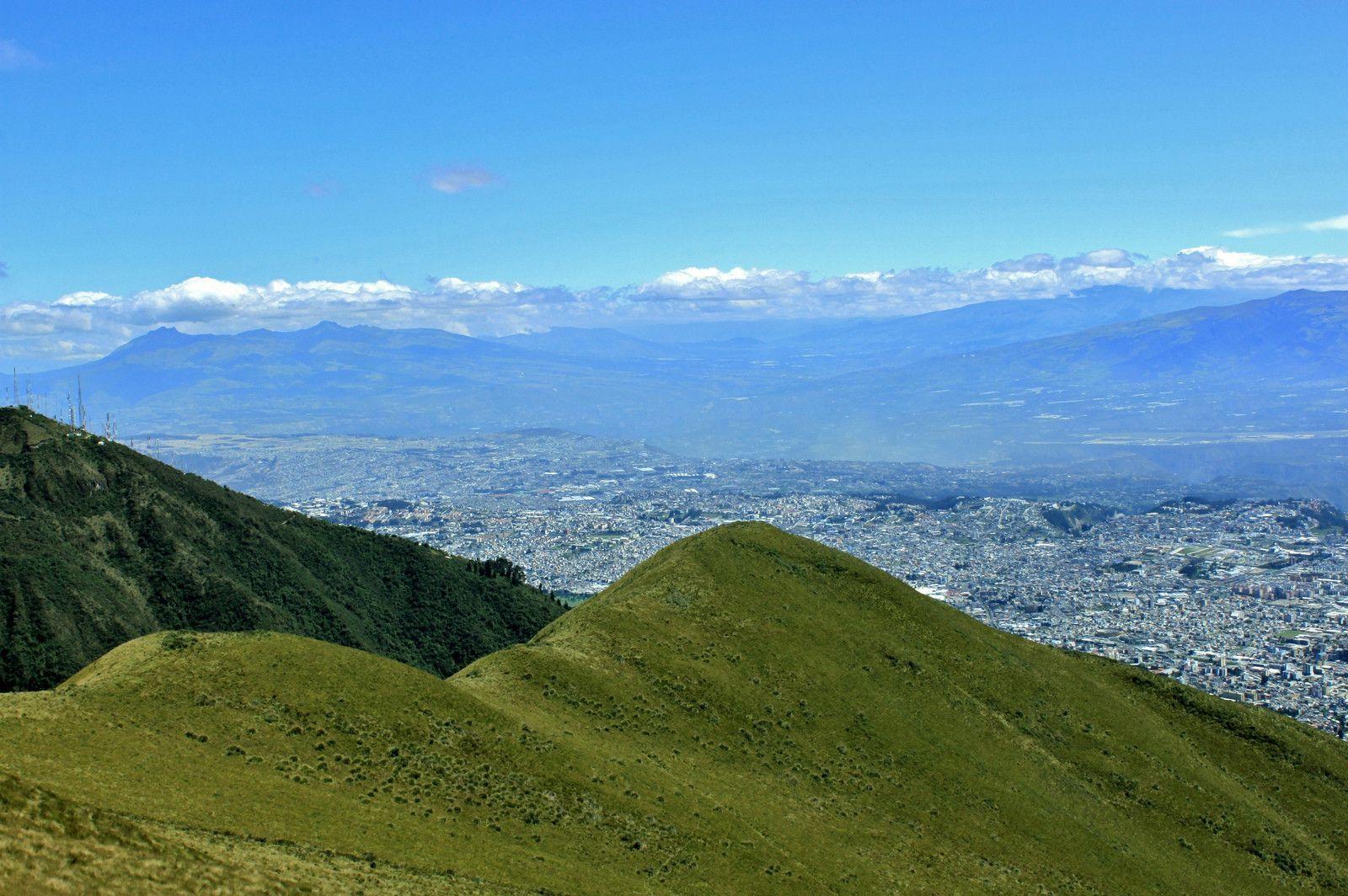 HD ecuador view from the hill Wallpapers