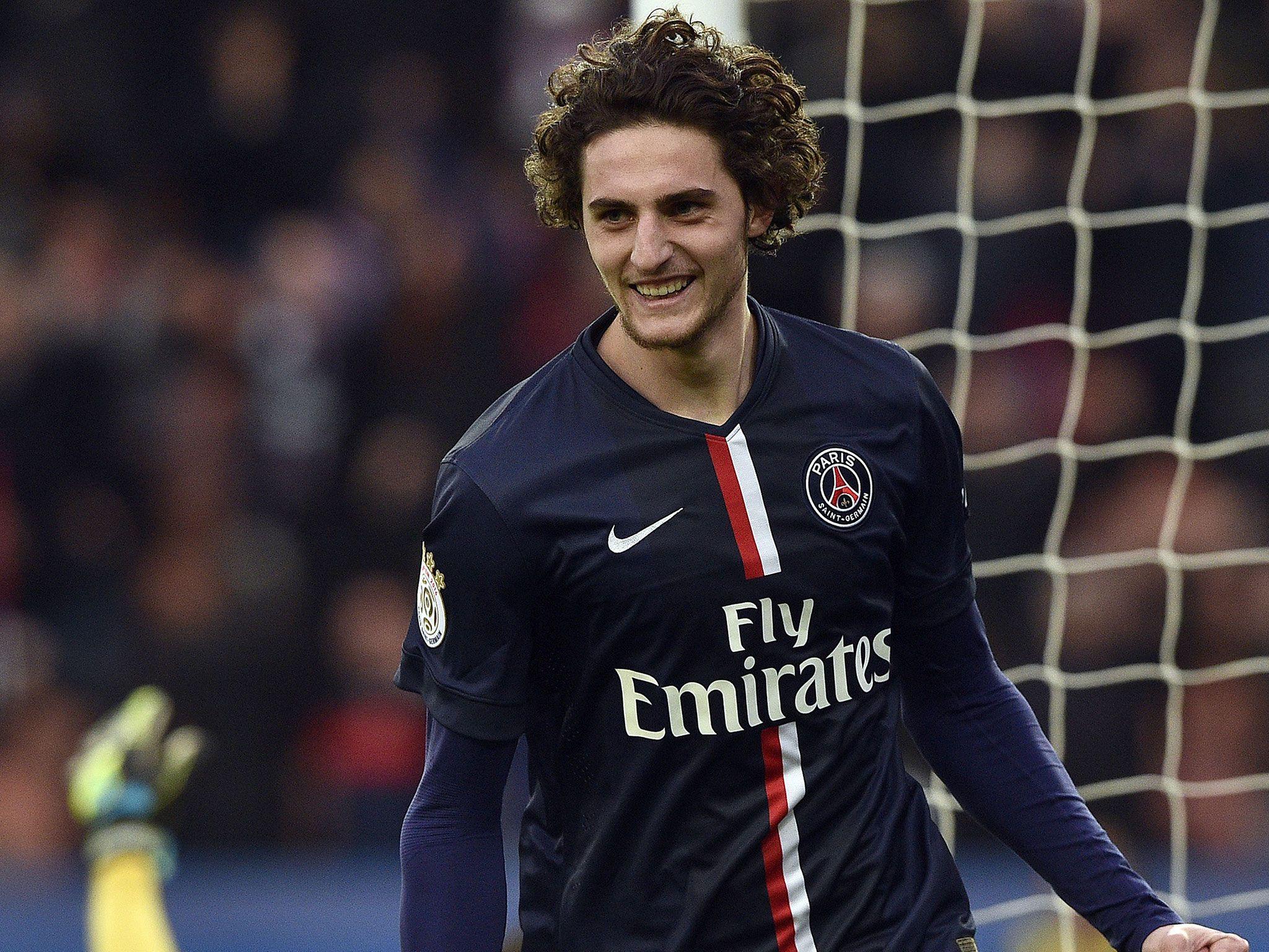 Arsenal move for PSG midfielder