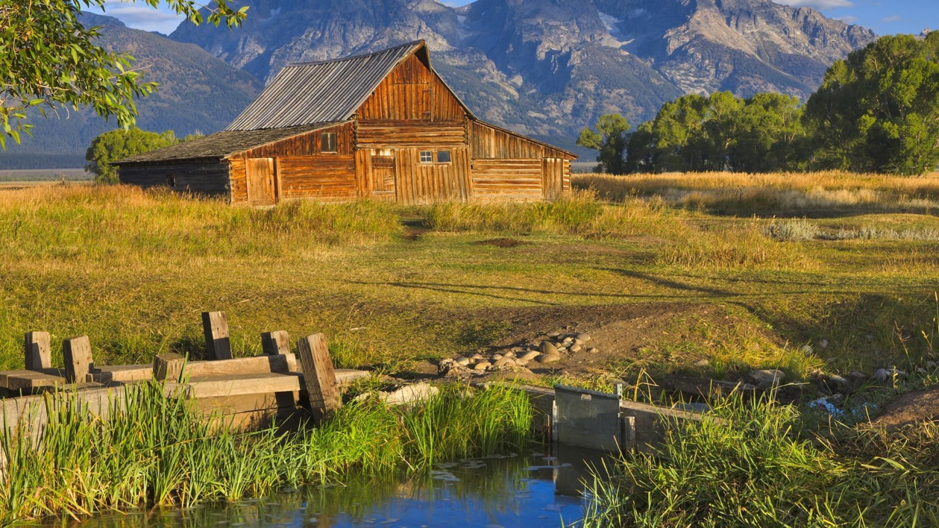 Wyoming barn wallpapers