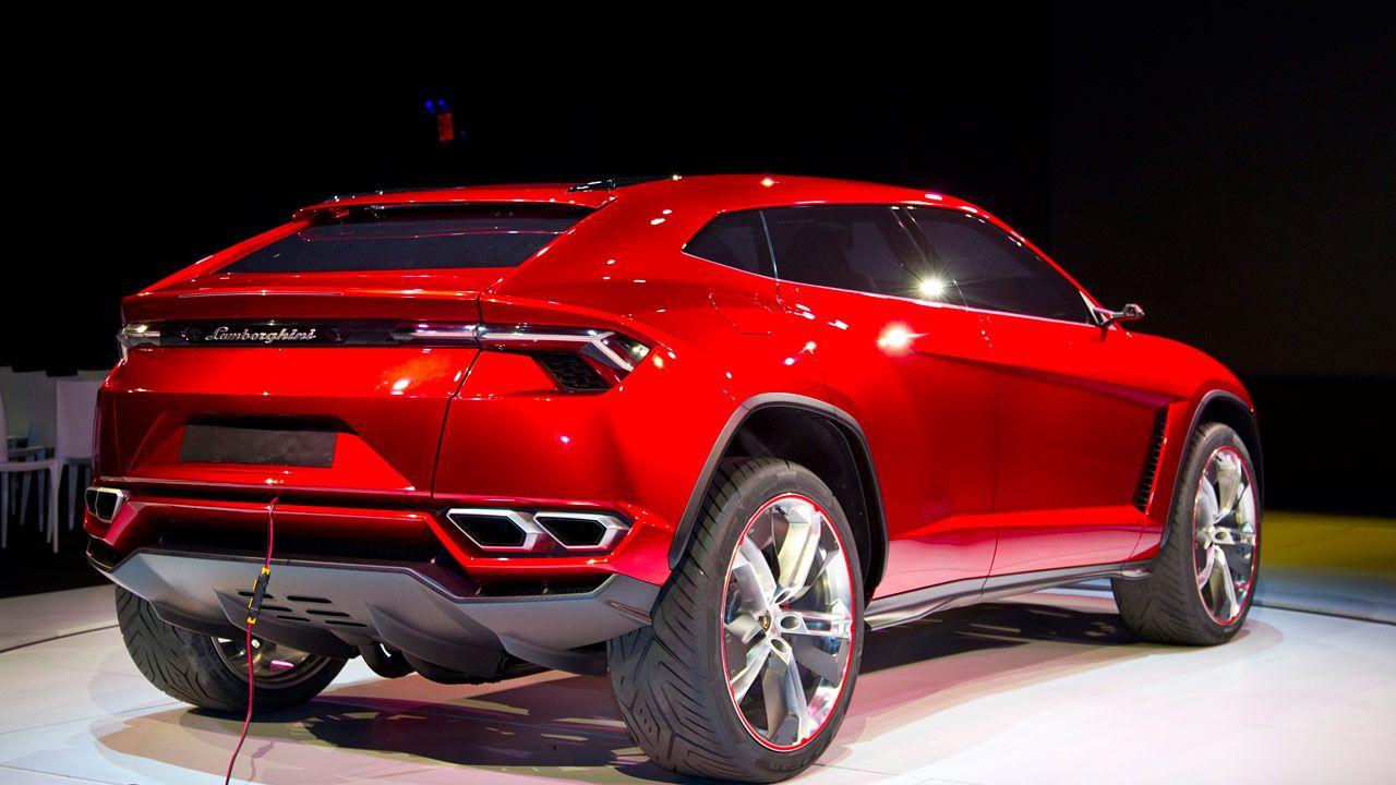 Cars Backgrounds, 376487 Lamborghini Urus Wallpapers, by Bryan Lally