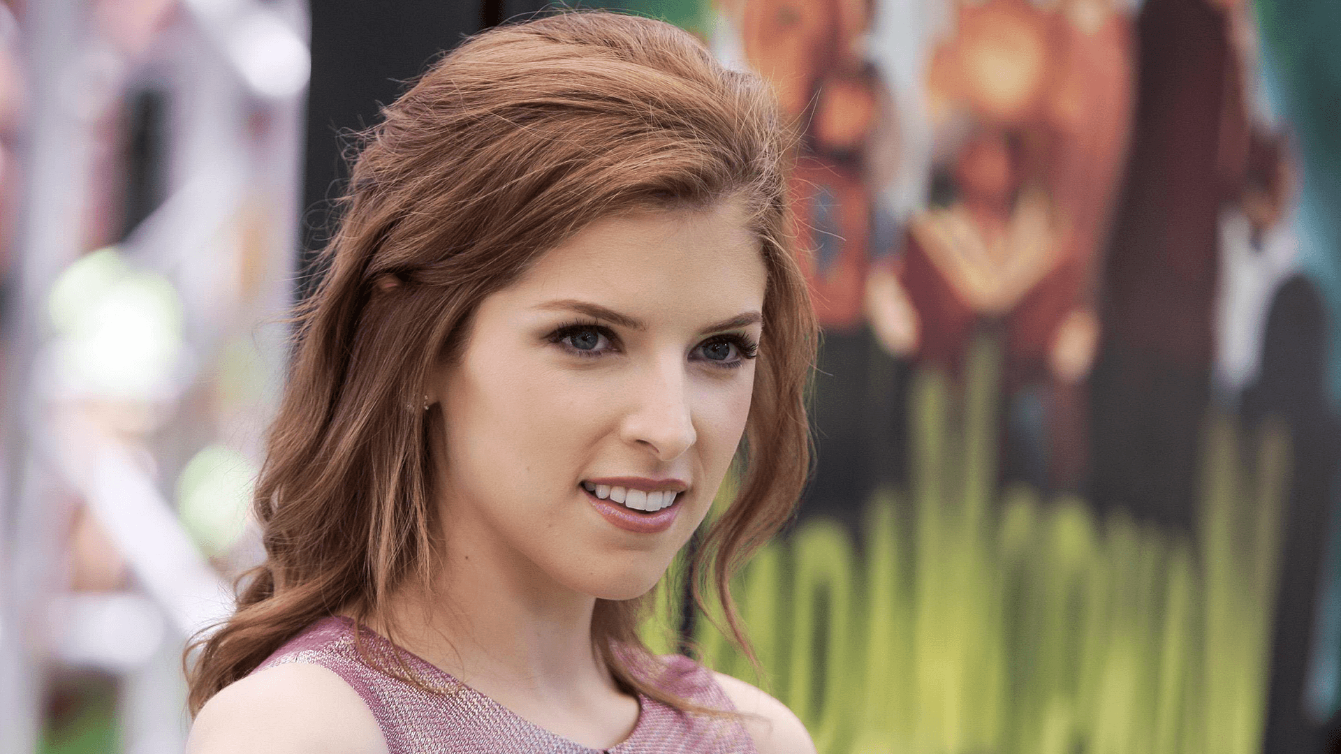 Anna Kendrick Wallpapers Image Photos Pictures Backgrounds