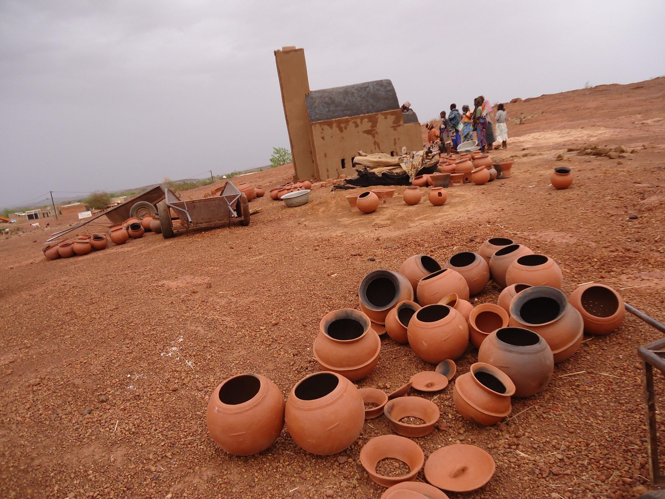 clay pot lot free image