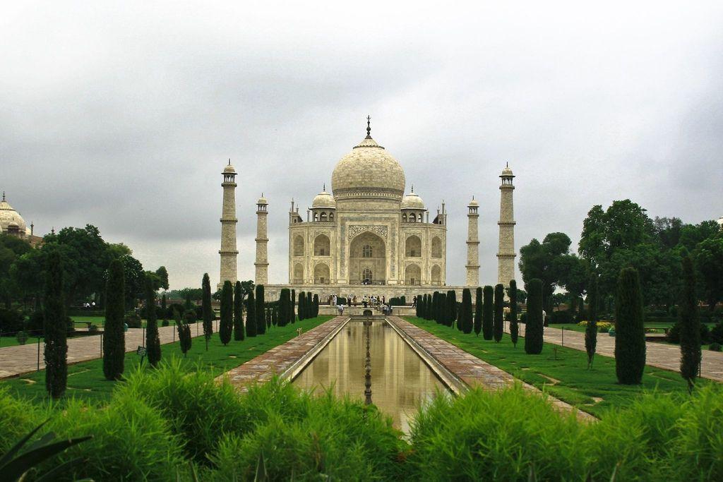 Taj Mahal Desktop Wallpapers Free Download in High Quality