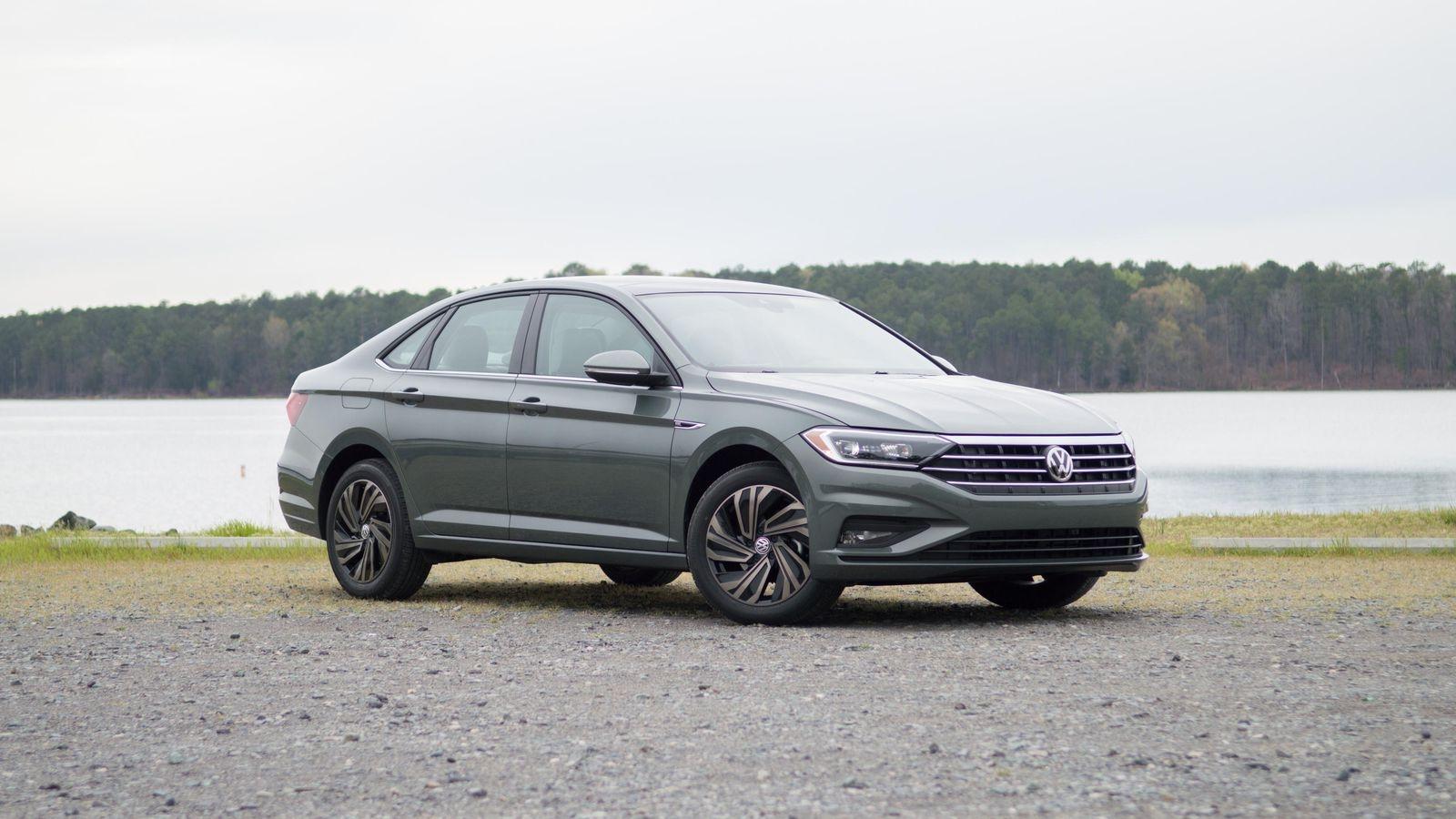 2019 Volkswagen Passat Engine Image