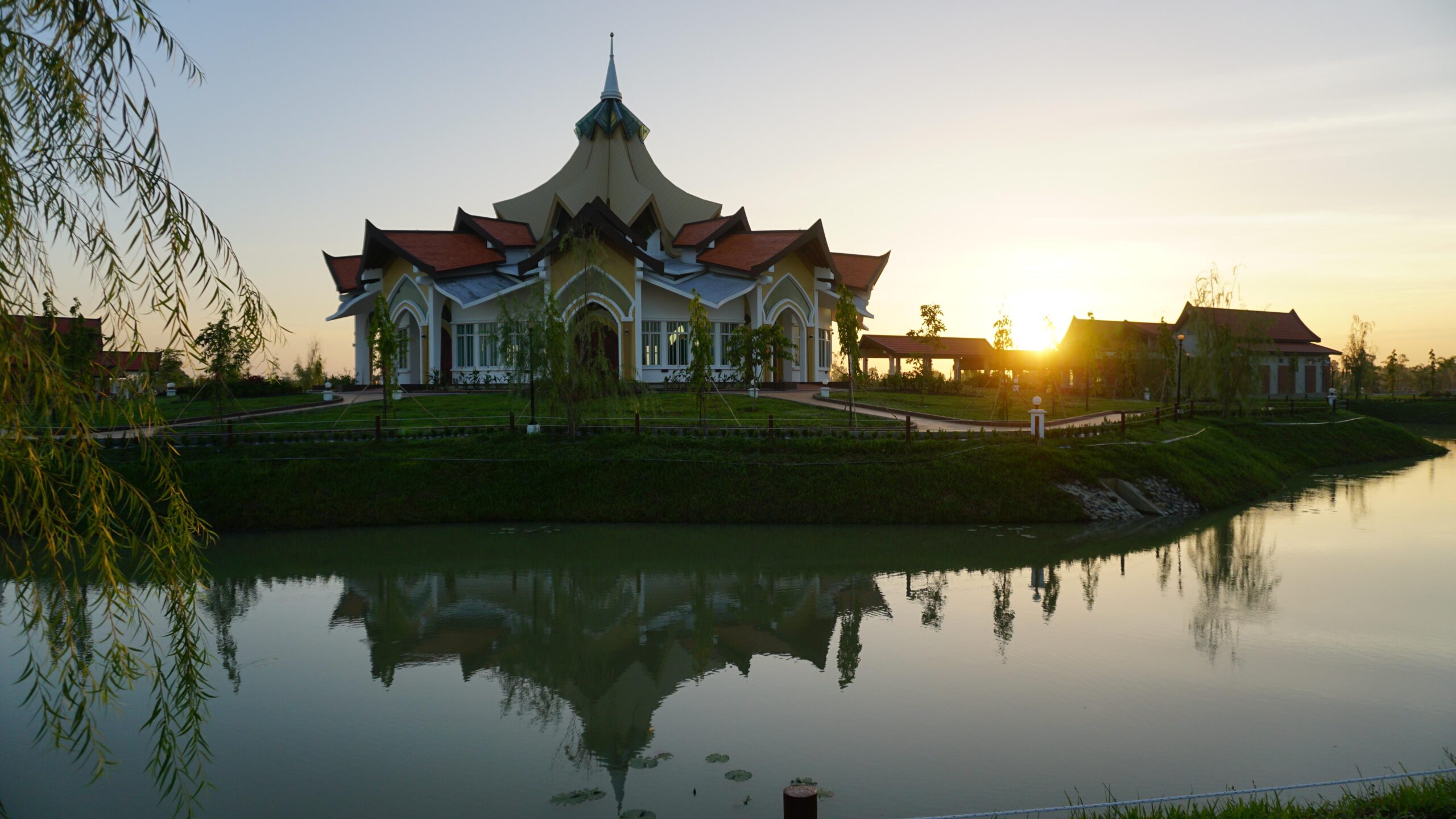 2017: A momentous year for the Baha’i world