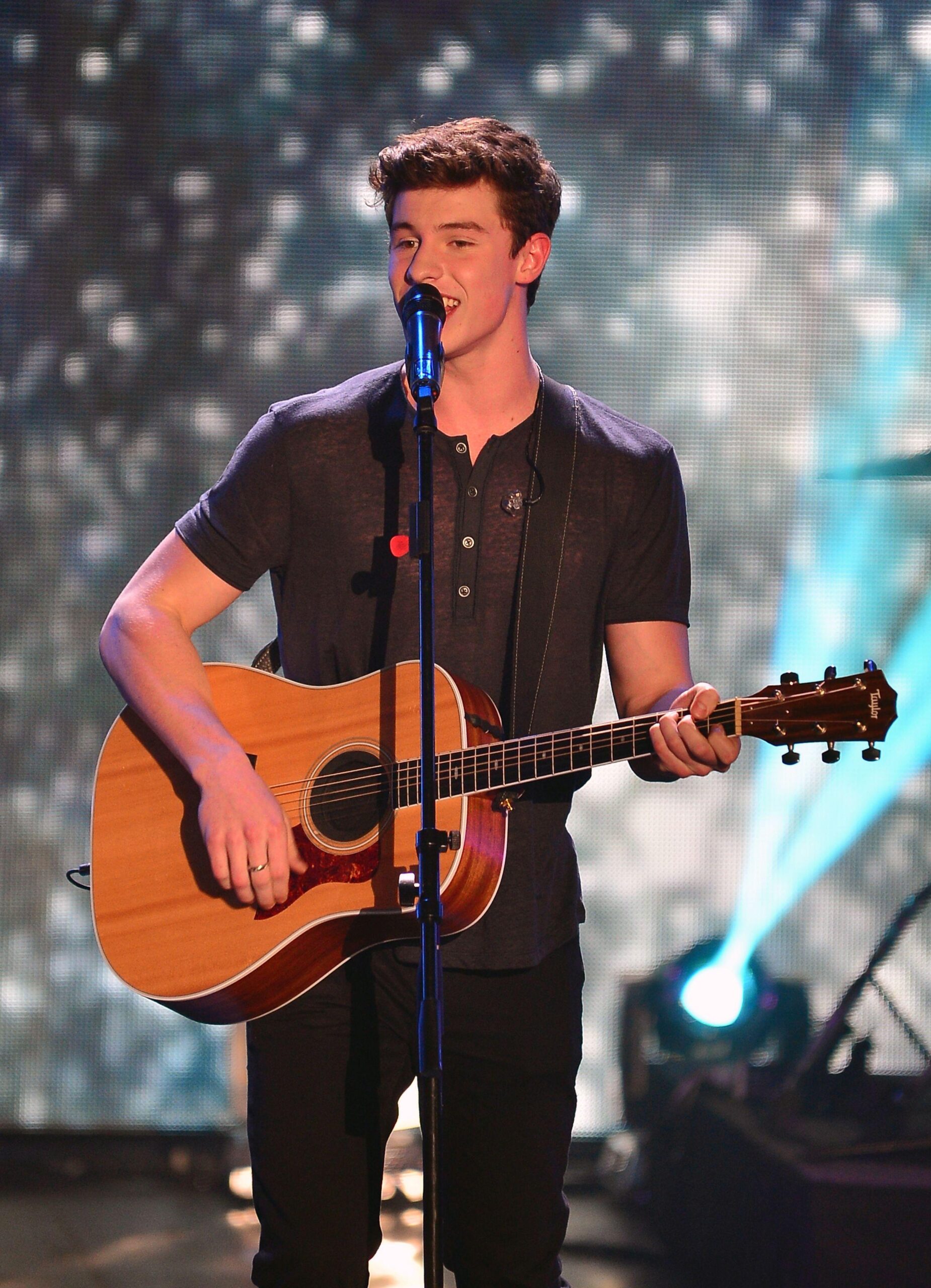 Shawn Mendes HD Image