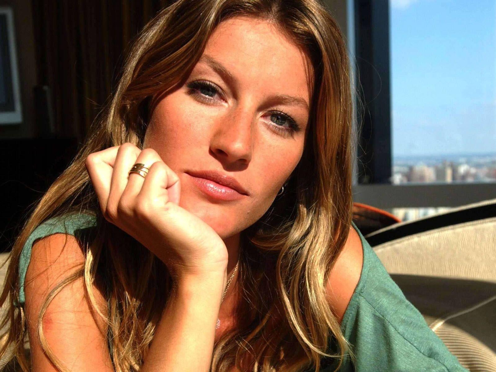 Gisele Bundchen HD Desktop Wallpapers