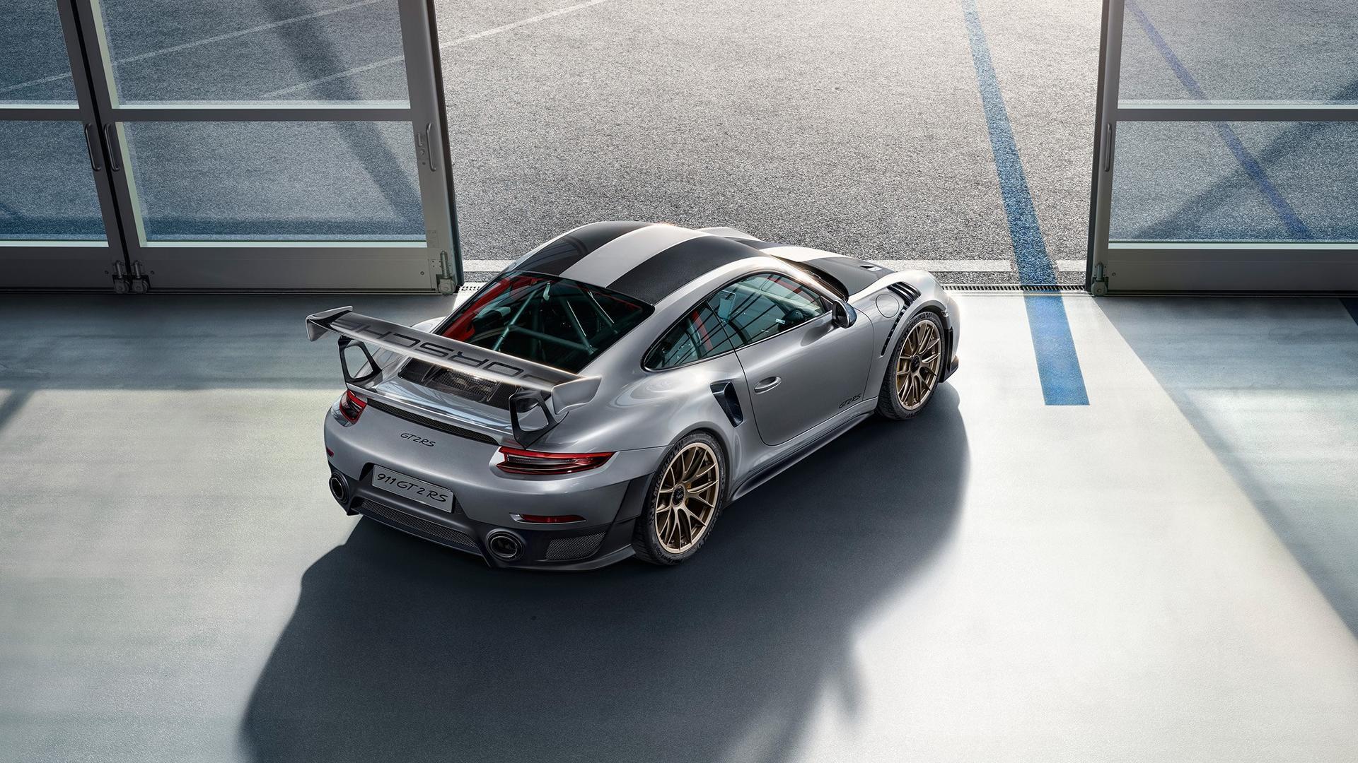 PORSCHE 911 GT2 RS WALLPAPERS