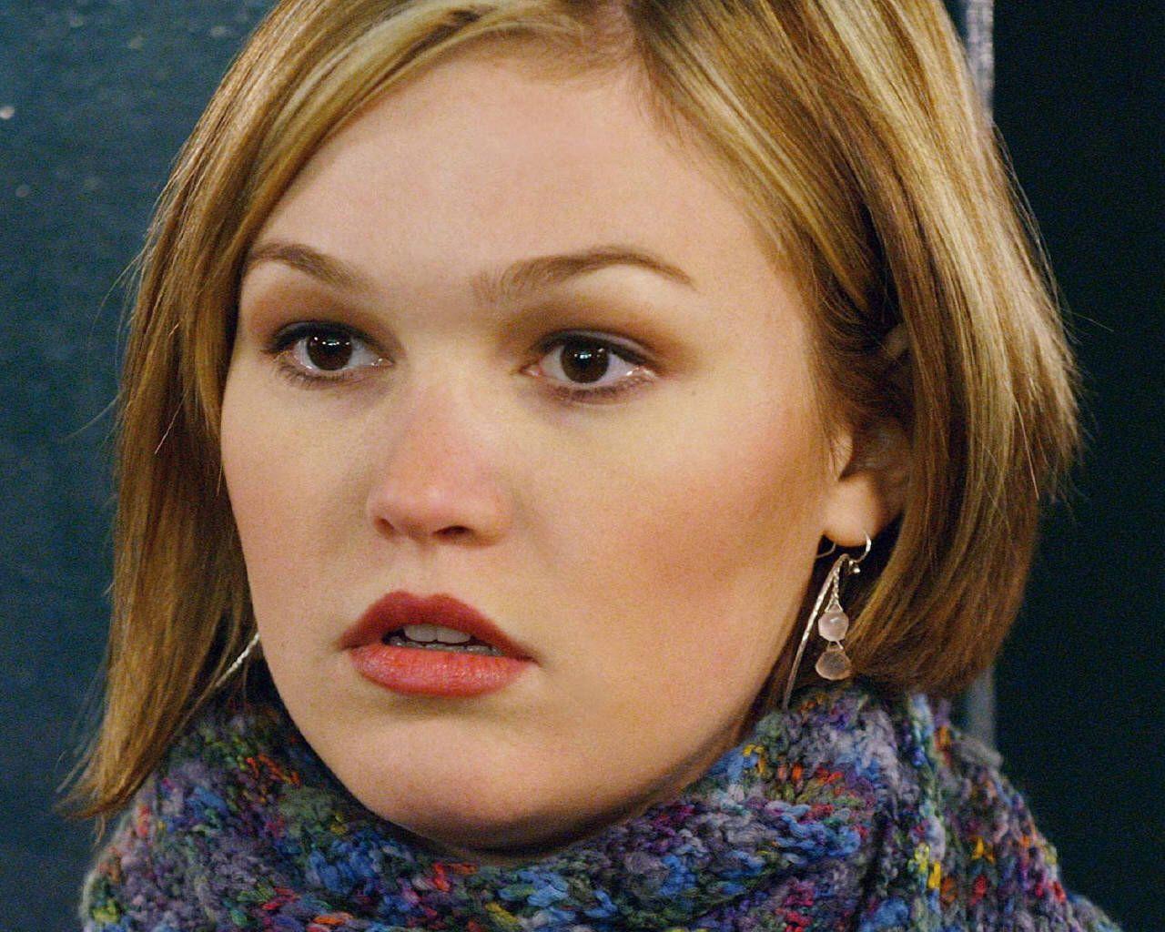 Julia Stiles