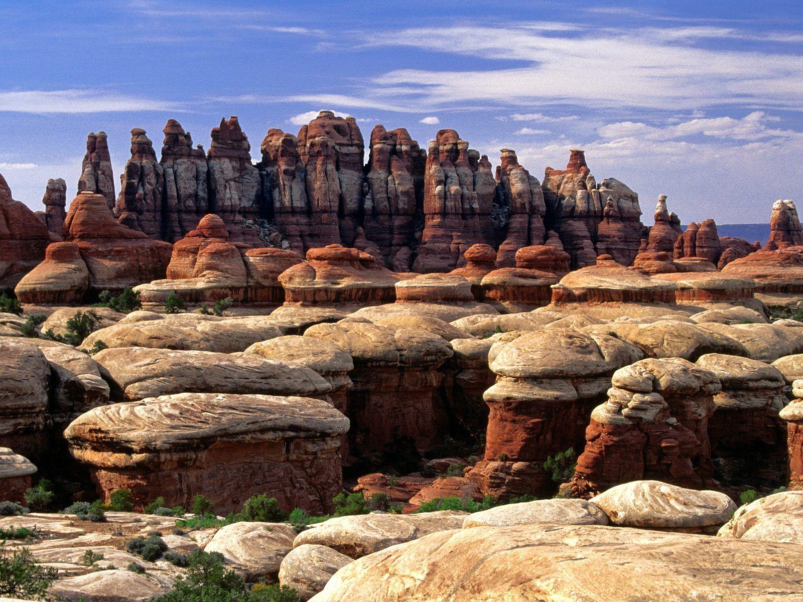 Chesler Park Trail Canyonlands National Park Utah picture, Chesler