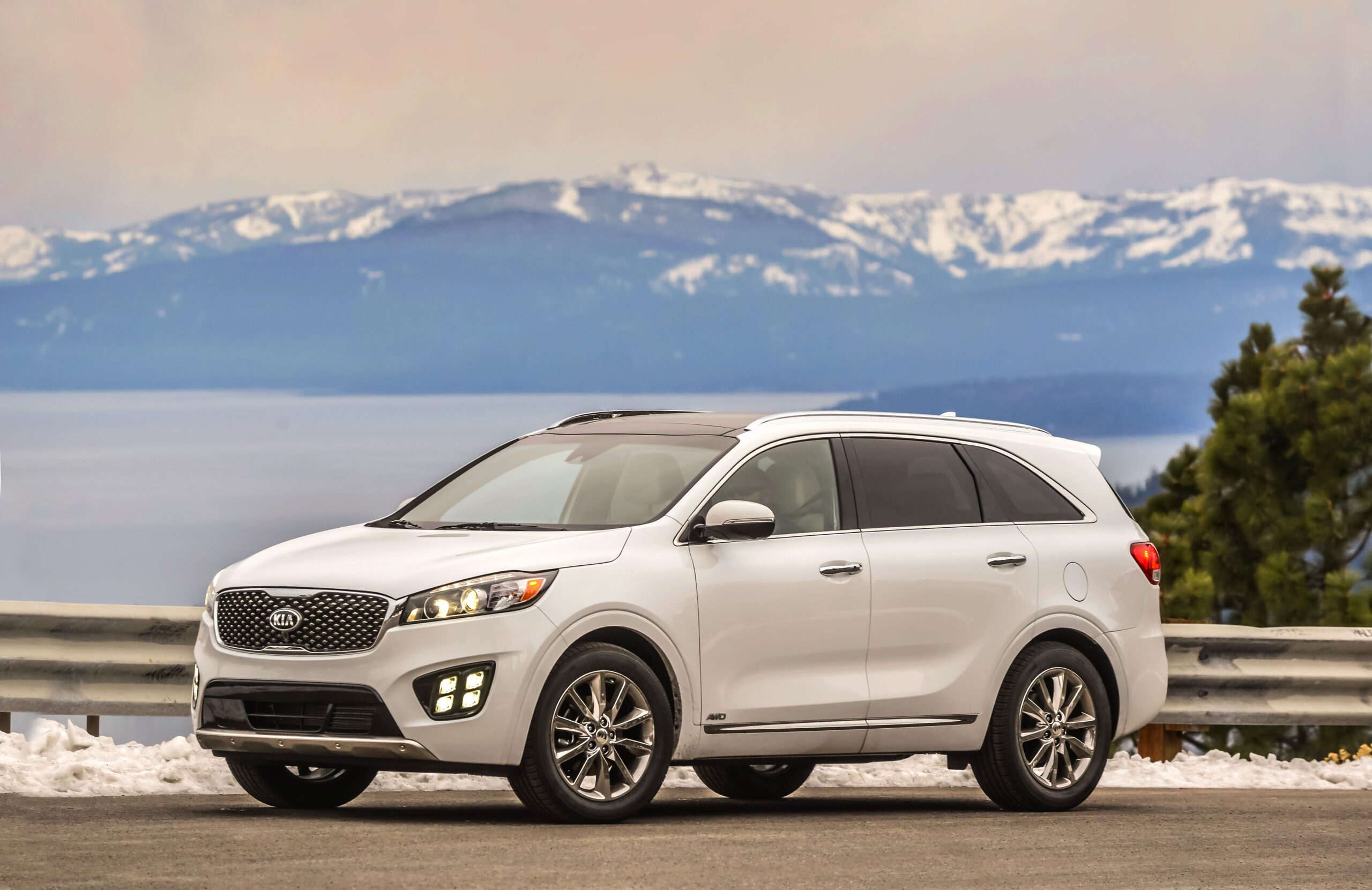 Kia Sorento 2016 HD wallpapers free download