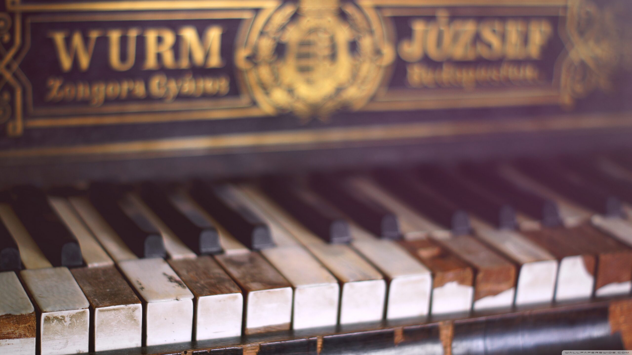 Old Piano ❤ 4K HD Desktop Wallpapers for 4K Ultra HD TV • Wide