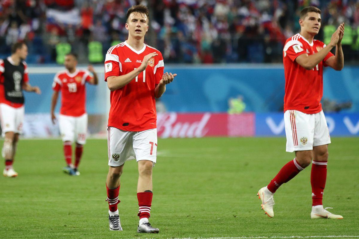 Report: Juventus ups its offer for Aleksandr Golovin once again