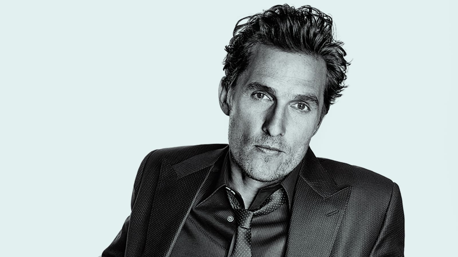 MATTHEW McCONAUGHEY A SUREFIRE STYLE SHOWMAN – MNSWR Style Essentials