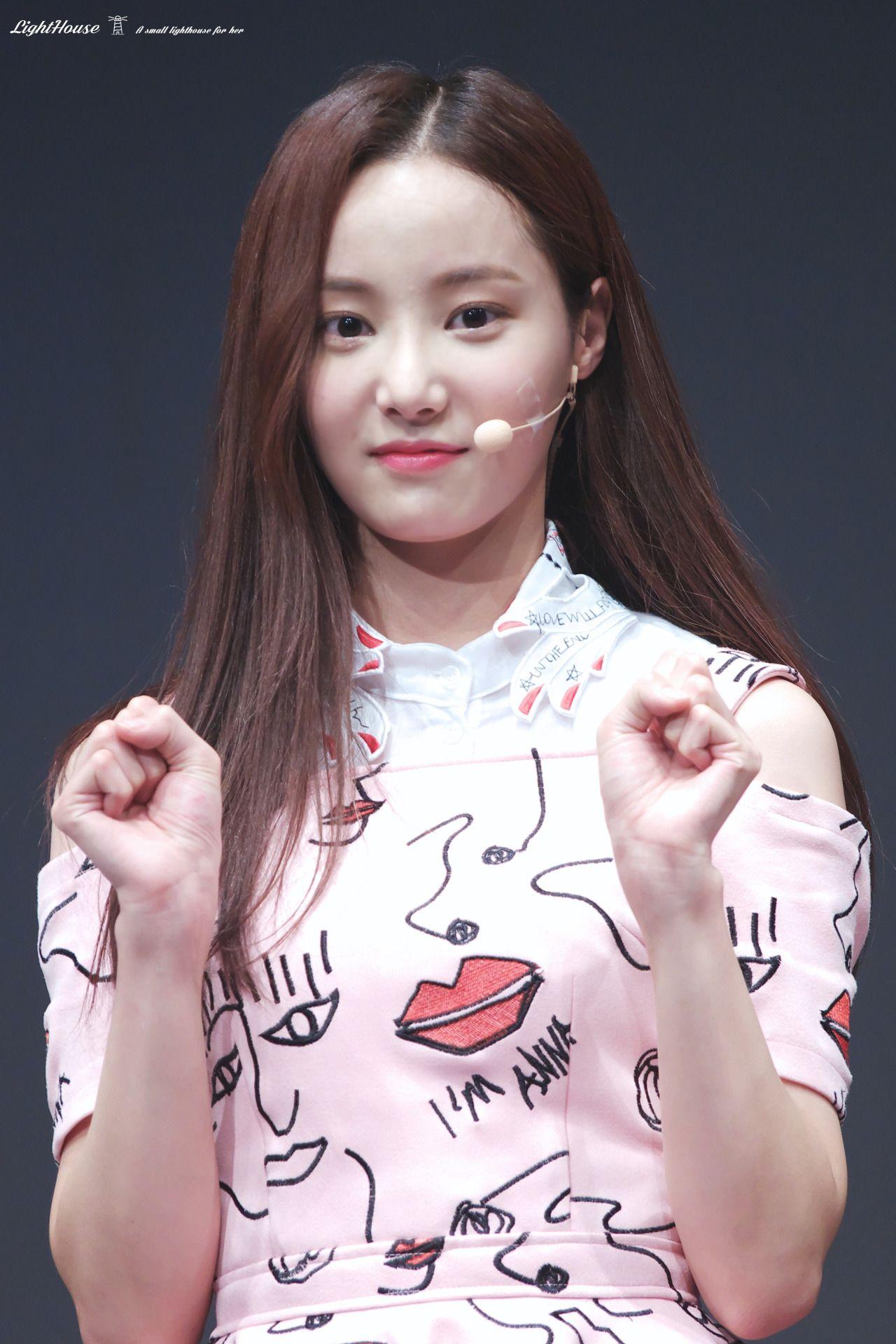 Yeonwoo Android/iPhone Wallpapers