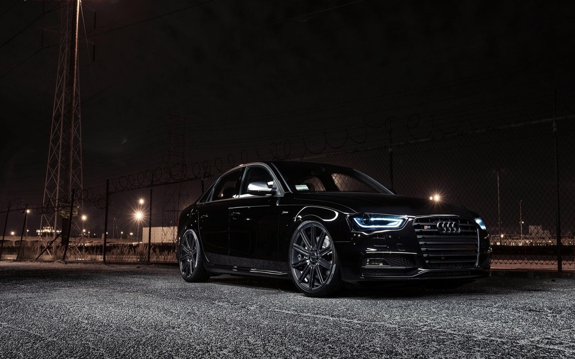 Audi Rs4 Wallpapers 512.89 Kb