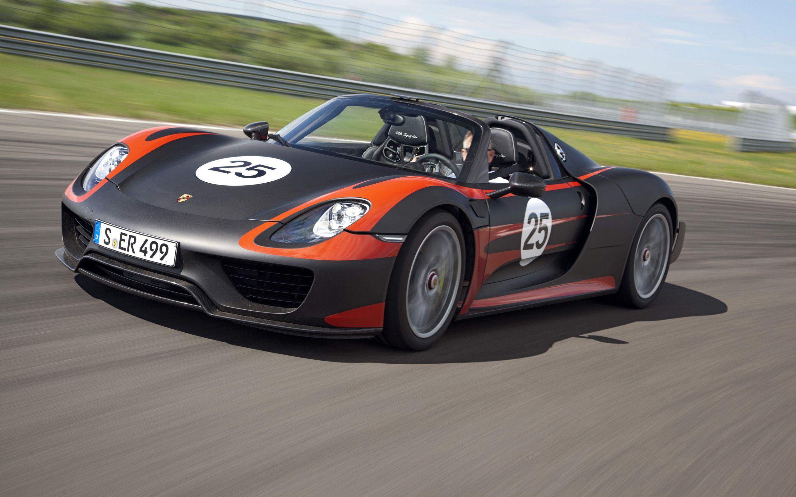 Wallpapers Wednesday: Porsche 918 Spyder