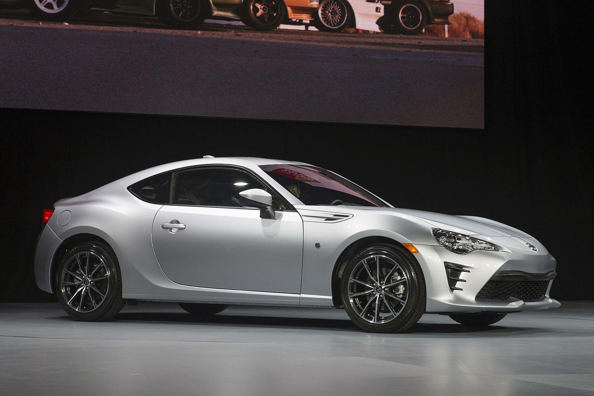 2017 Toyota 86 revealed