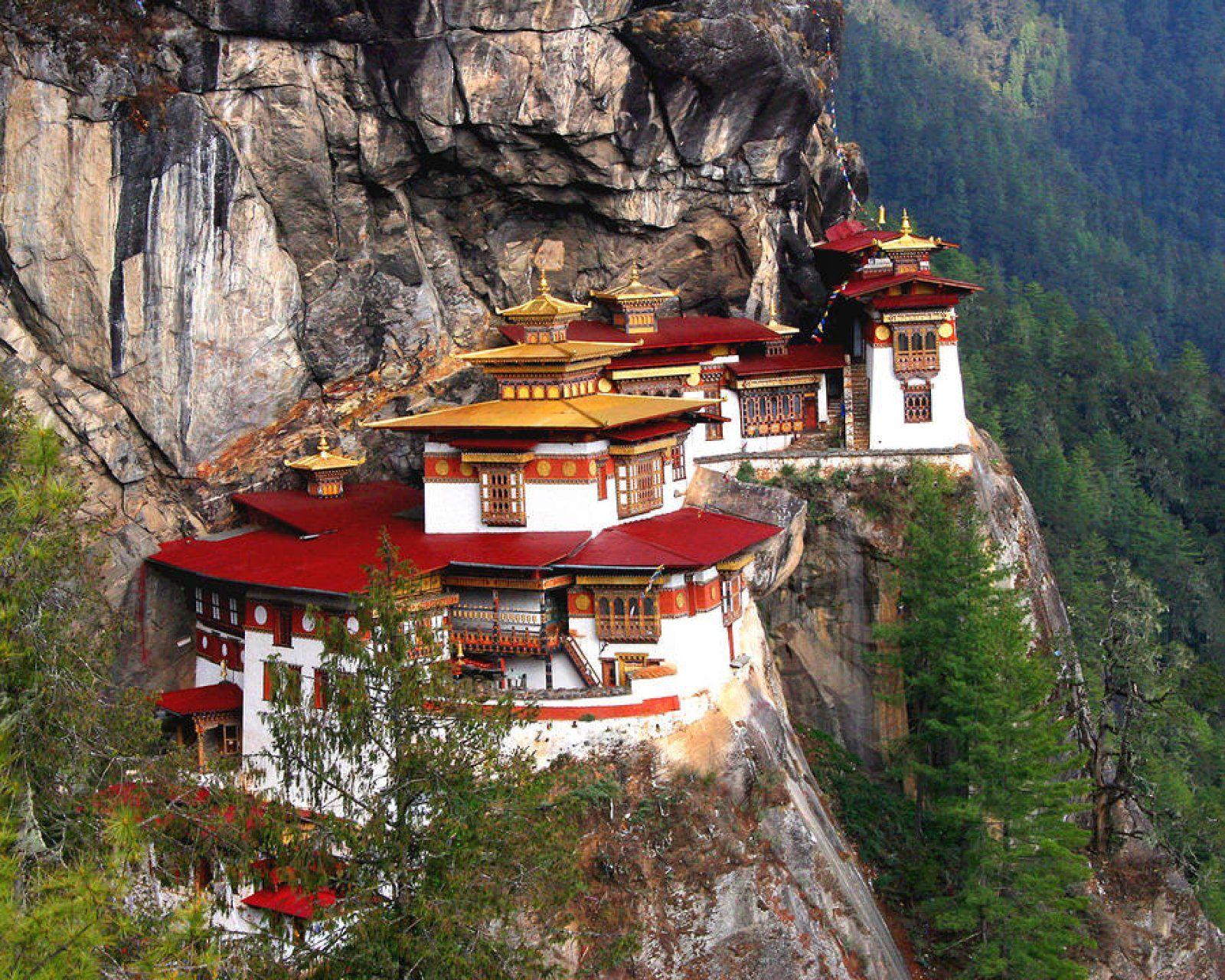 BHUTAN: Glimpse of Bhutan