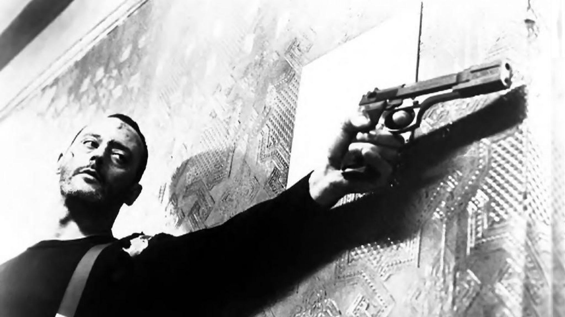 Jean Reno with a gun wallpapers and image