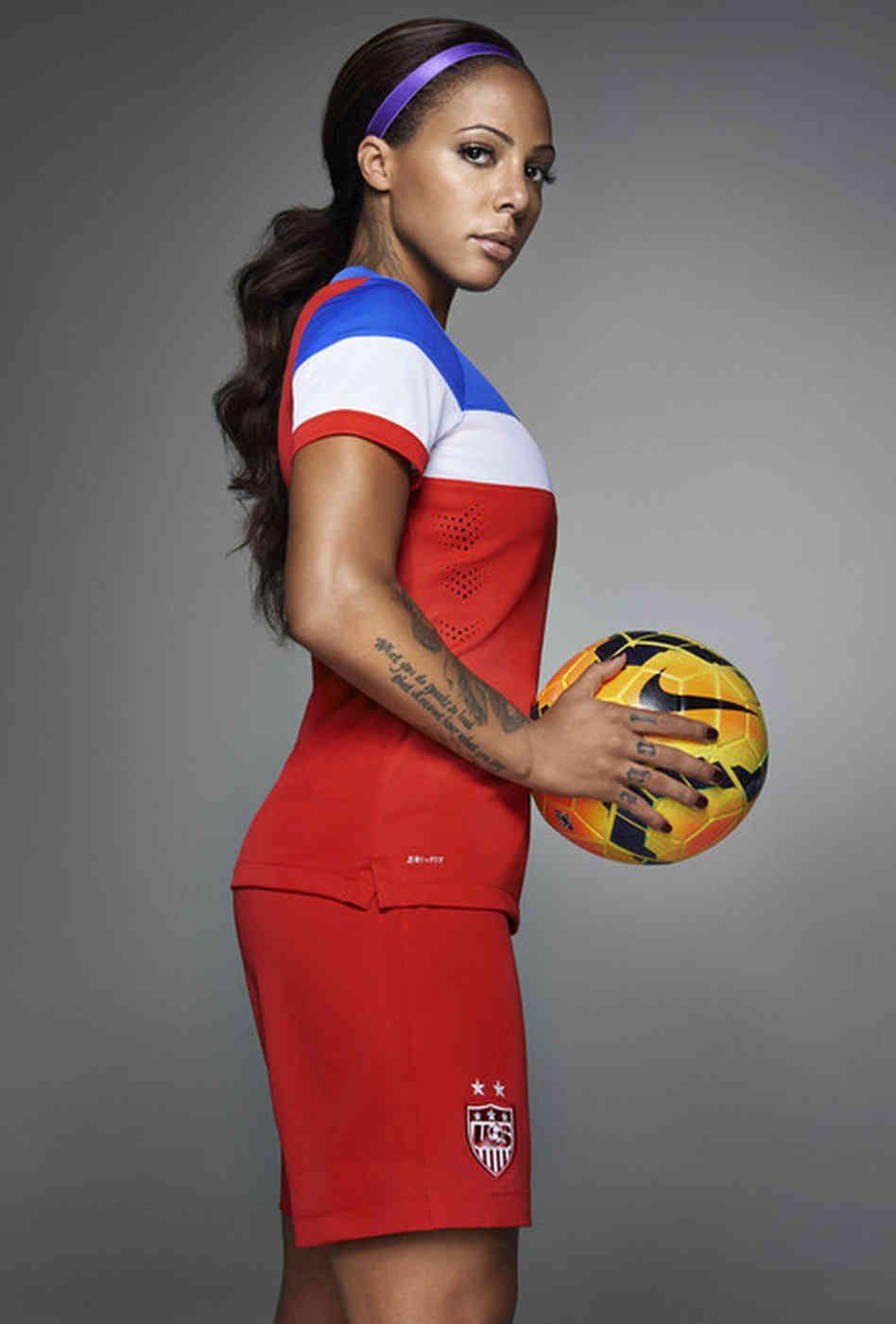 Too French? Nike Rolls Out U.S. World Cup Soccer Uniforms