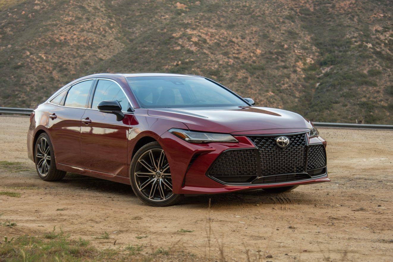 2019 Toyota Camry Look HD Wallpapers