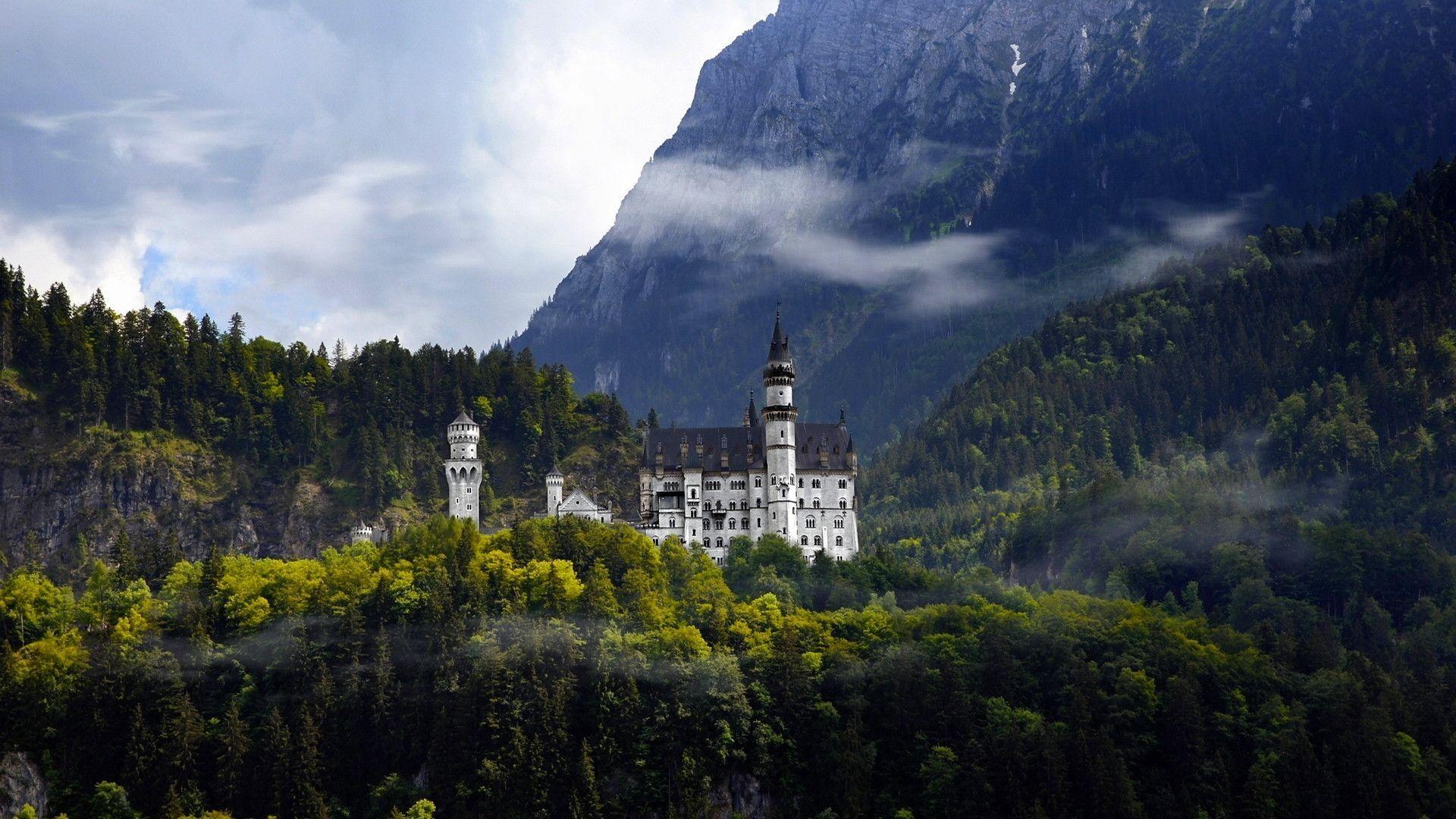 Neuschwanstein Castle World Wallpapers