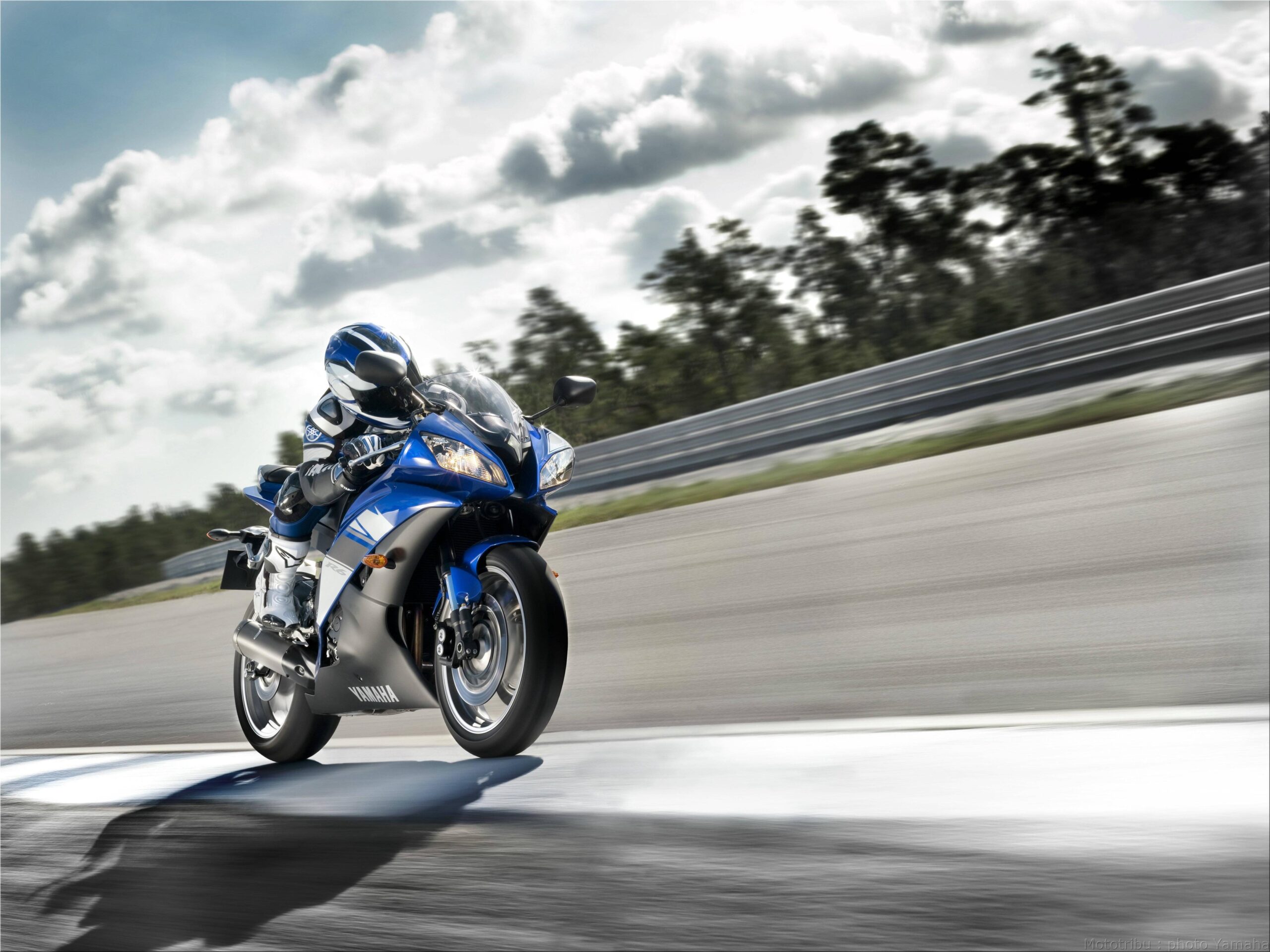 Free Yamaha R6 Wallpapers HD Wallpapers