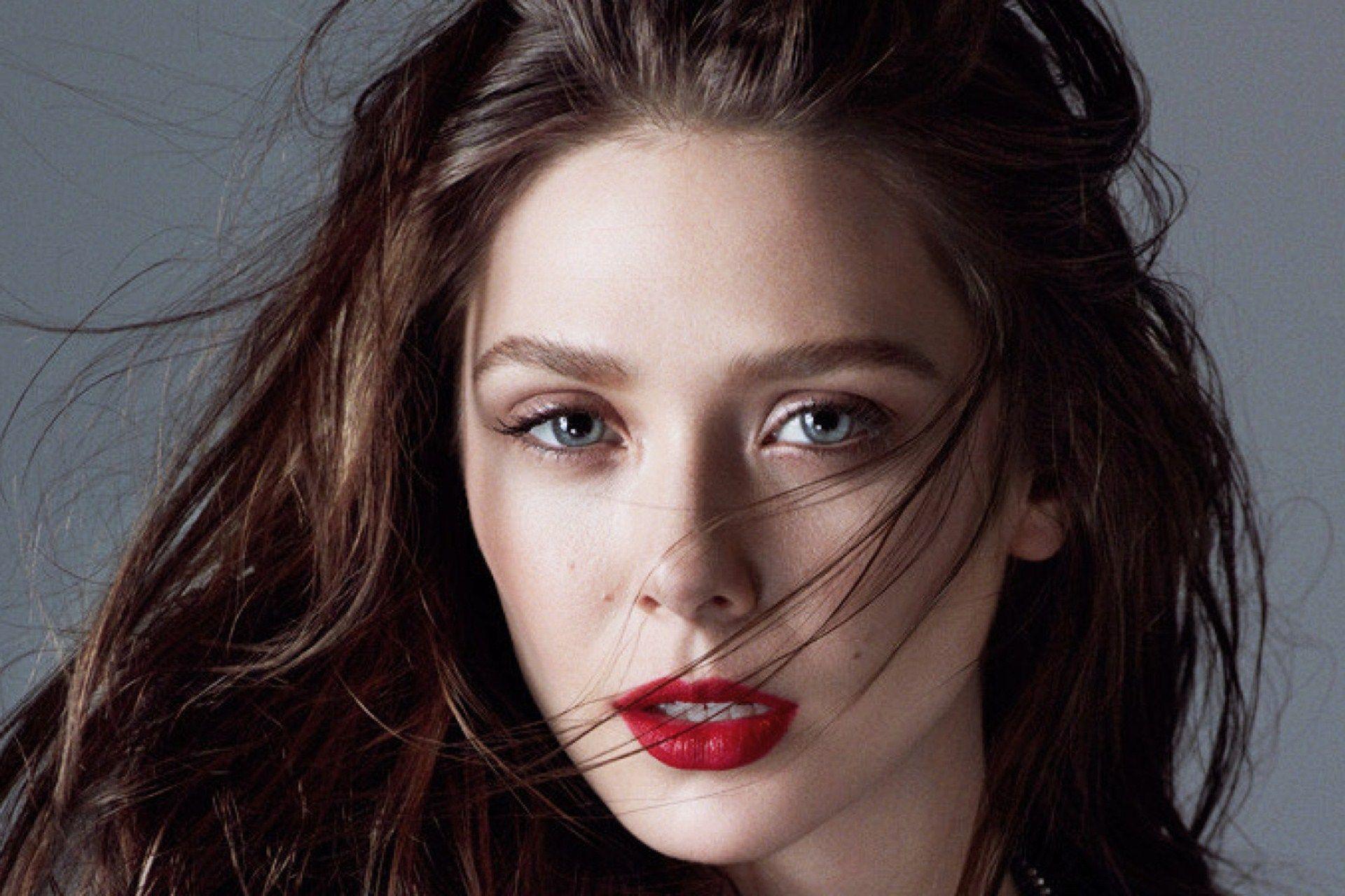 Elizabeth Olsen Image