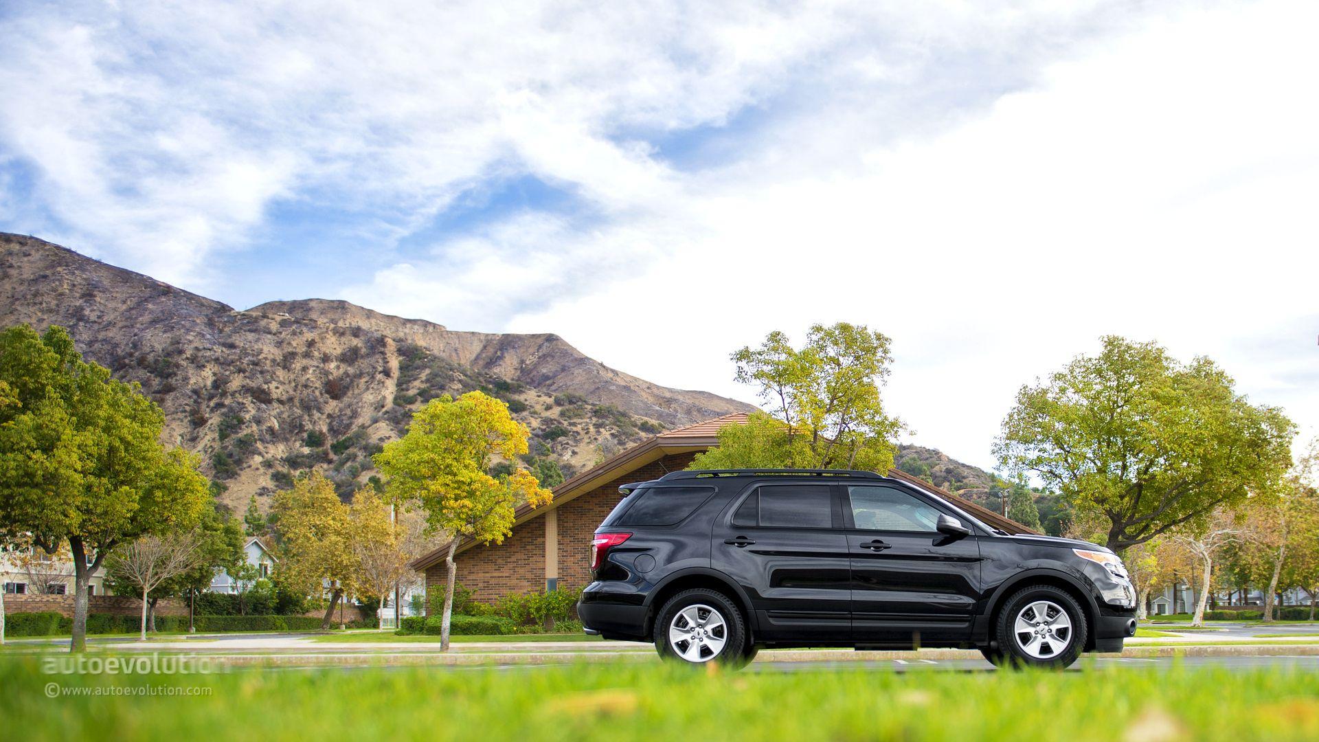 2014 Ford Explorer HD Wallpapers