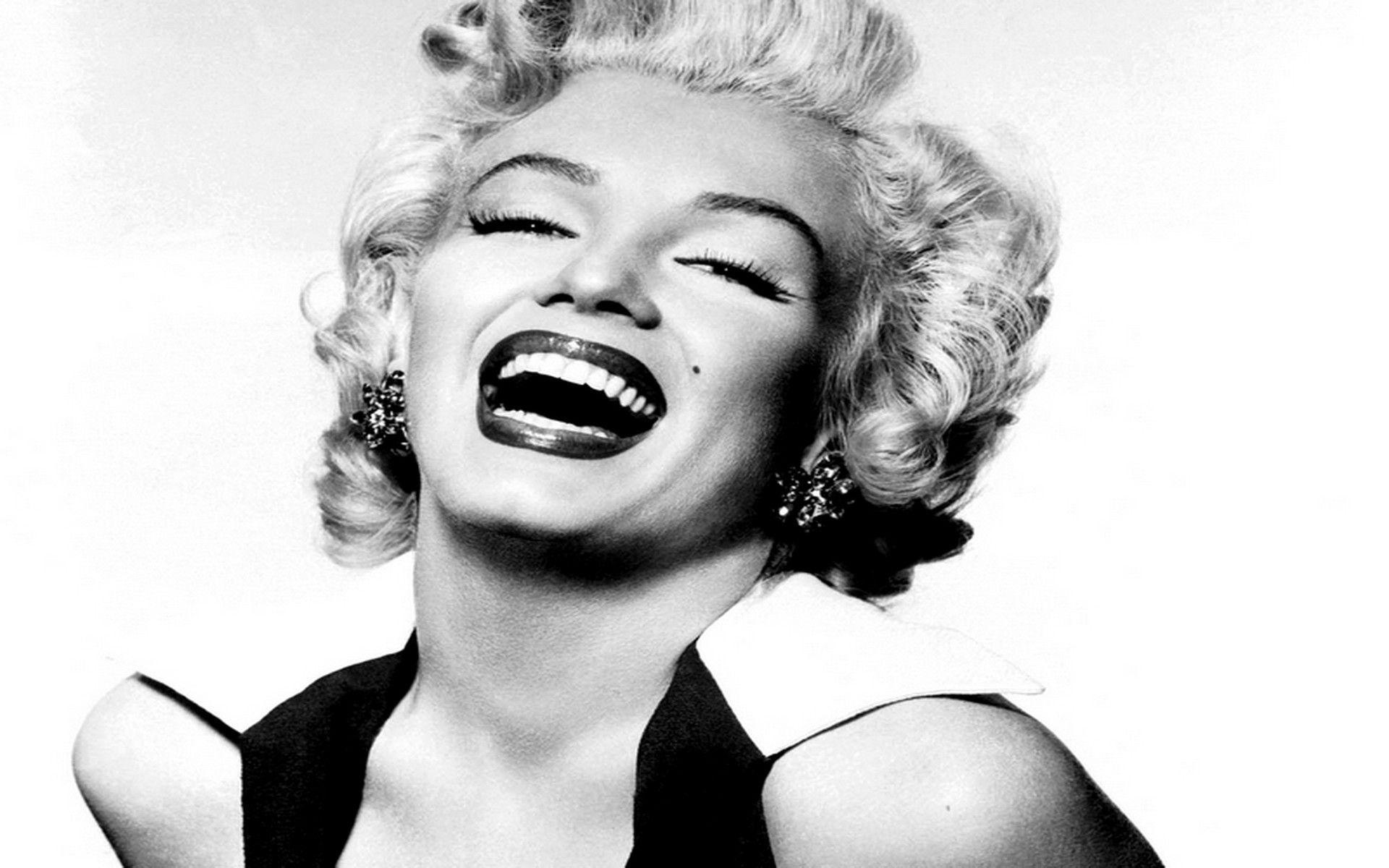 Marilyn Monroe Wallpapers Home HD Wallpapers Pictures