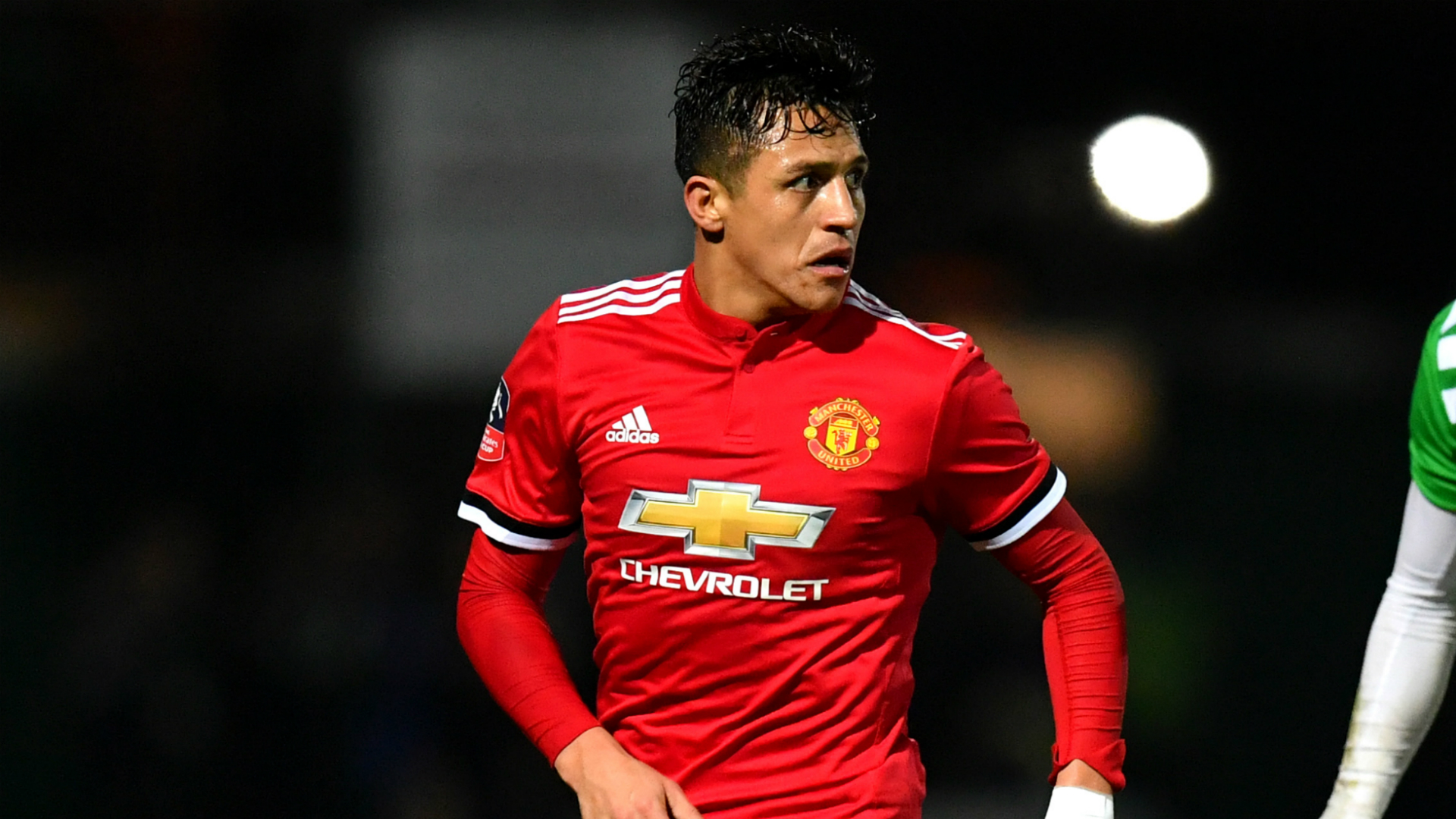 Man United boss Mourinho lauds ‘cheap’ signing Sanchez