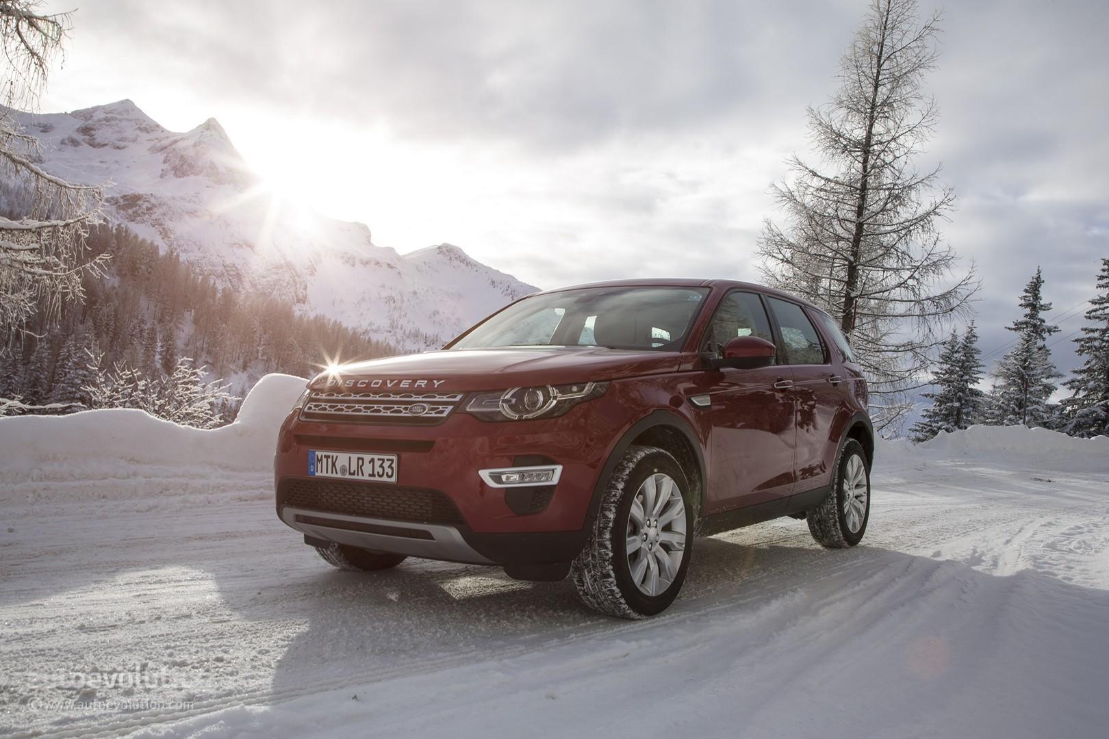 2015 Land Rover Discovery Sport HD Wallpapers: All the Right Moves