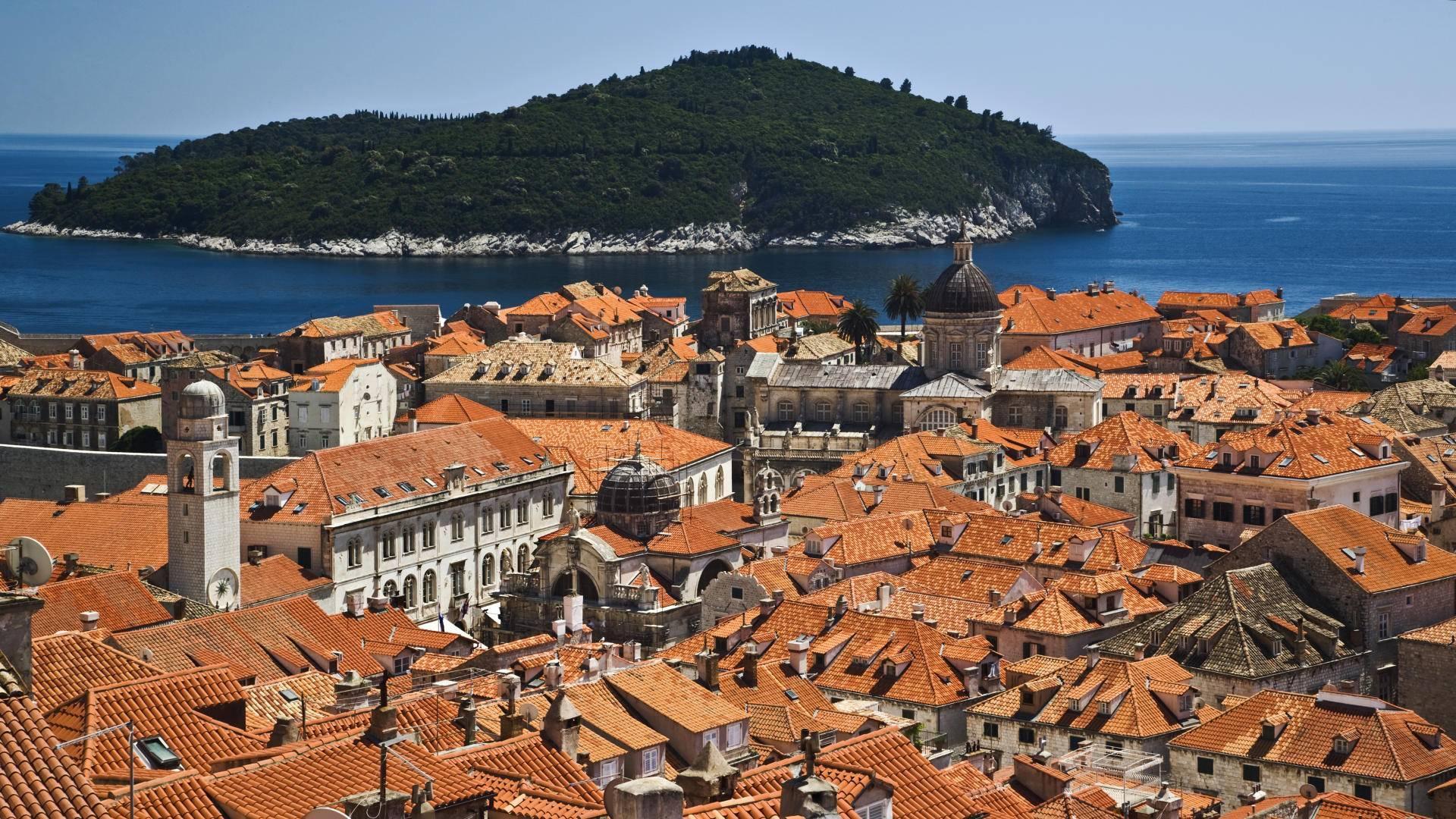 Historic Dubrovnik Croatia On The Adriatic Sea wallpapers