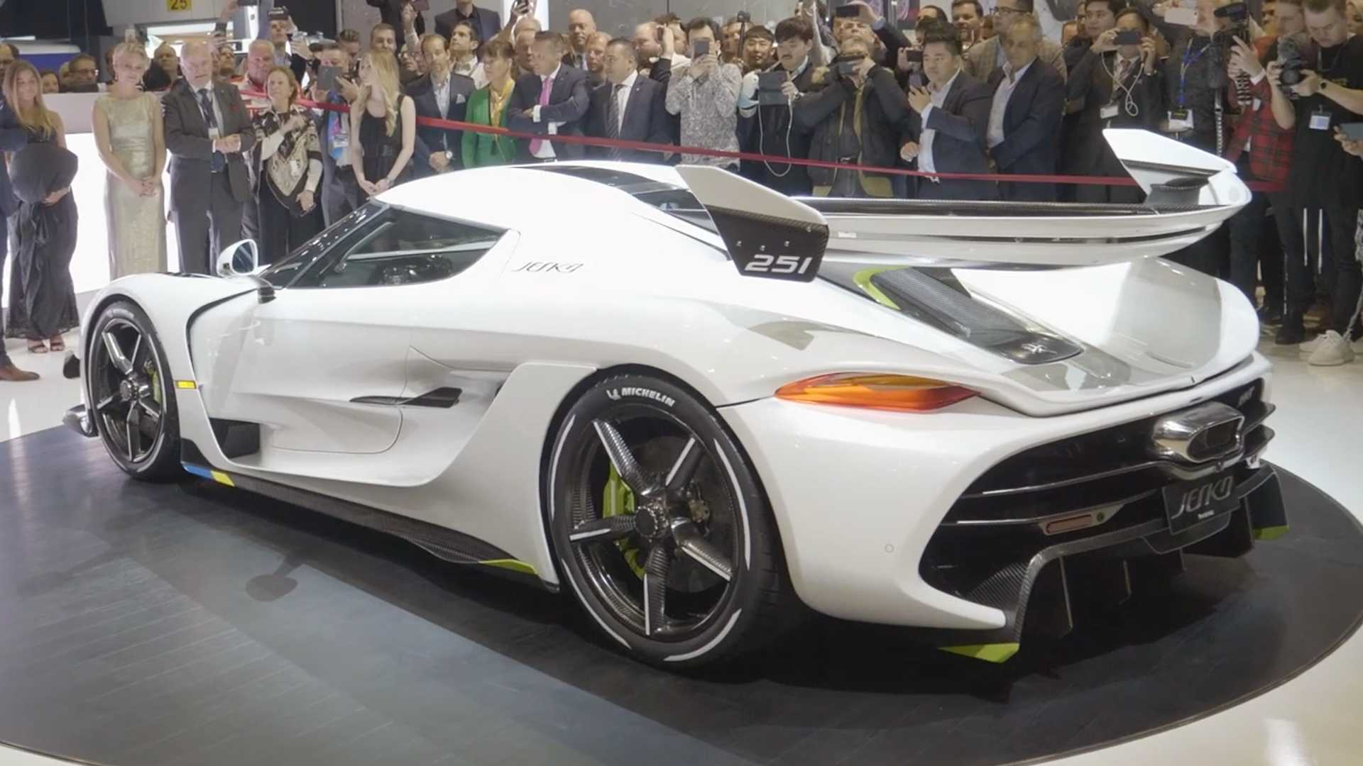 Koenigsegg Jesko Variant Aims To Break 300 MPH