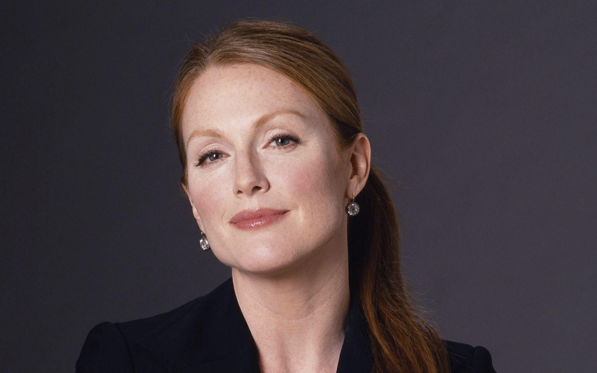 Julianne Moore Desktop Wallpapers 56864 ~ HDWallSource