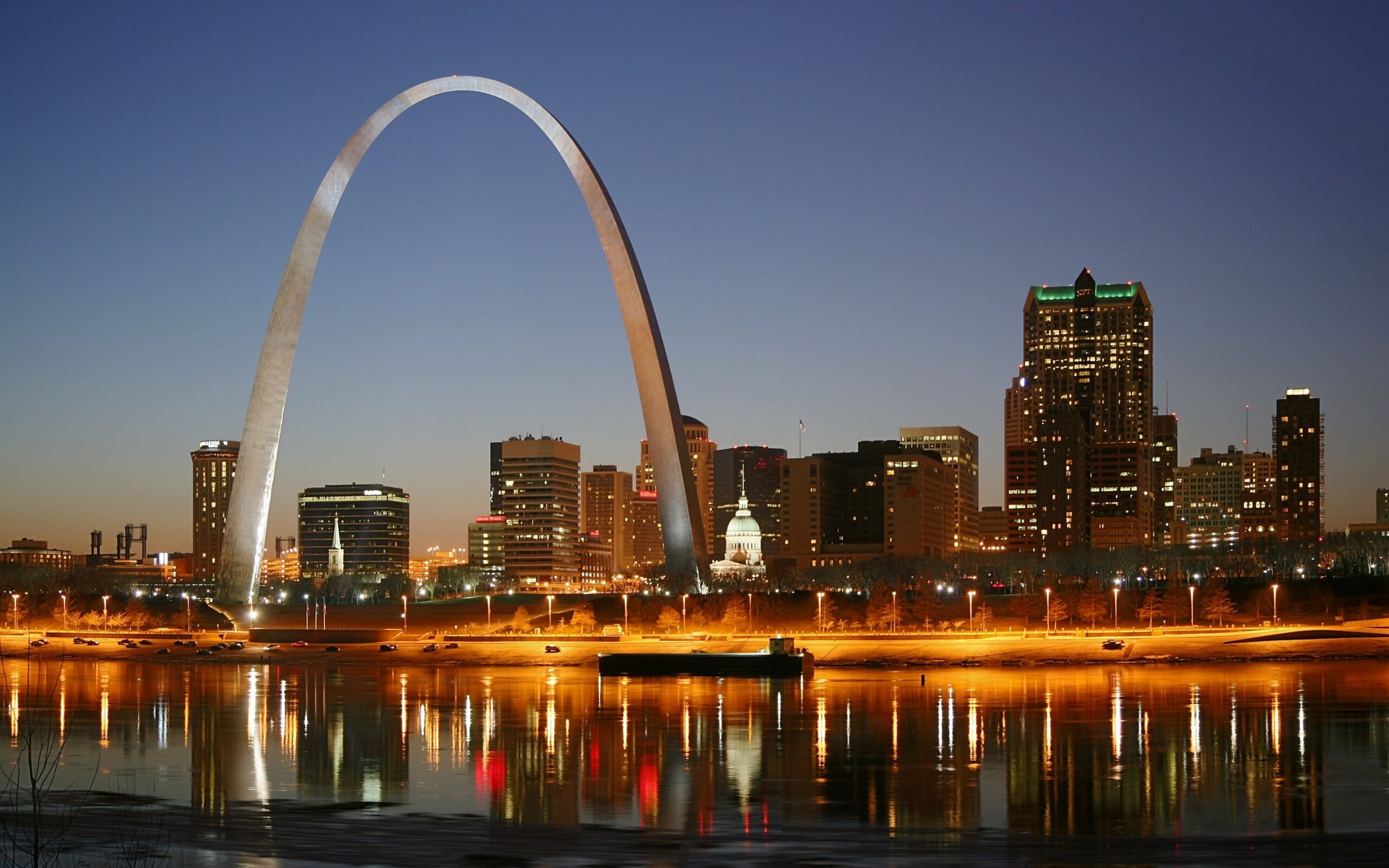 Wallpapers St. Louis, city night, Gateway Arch, houses, lights, river