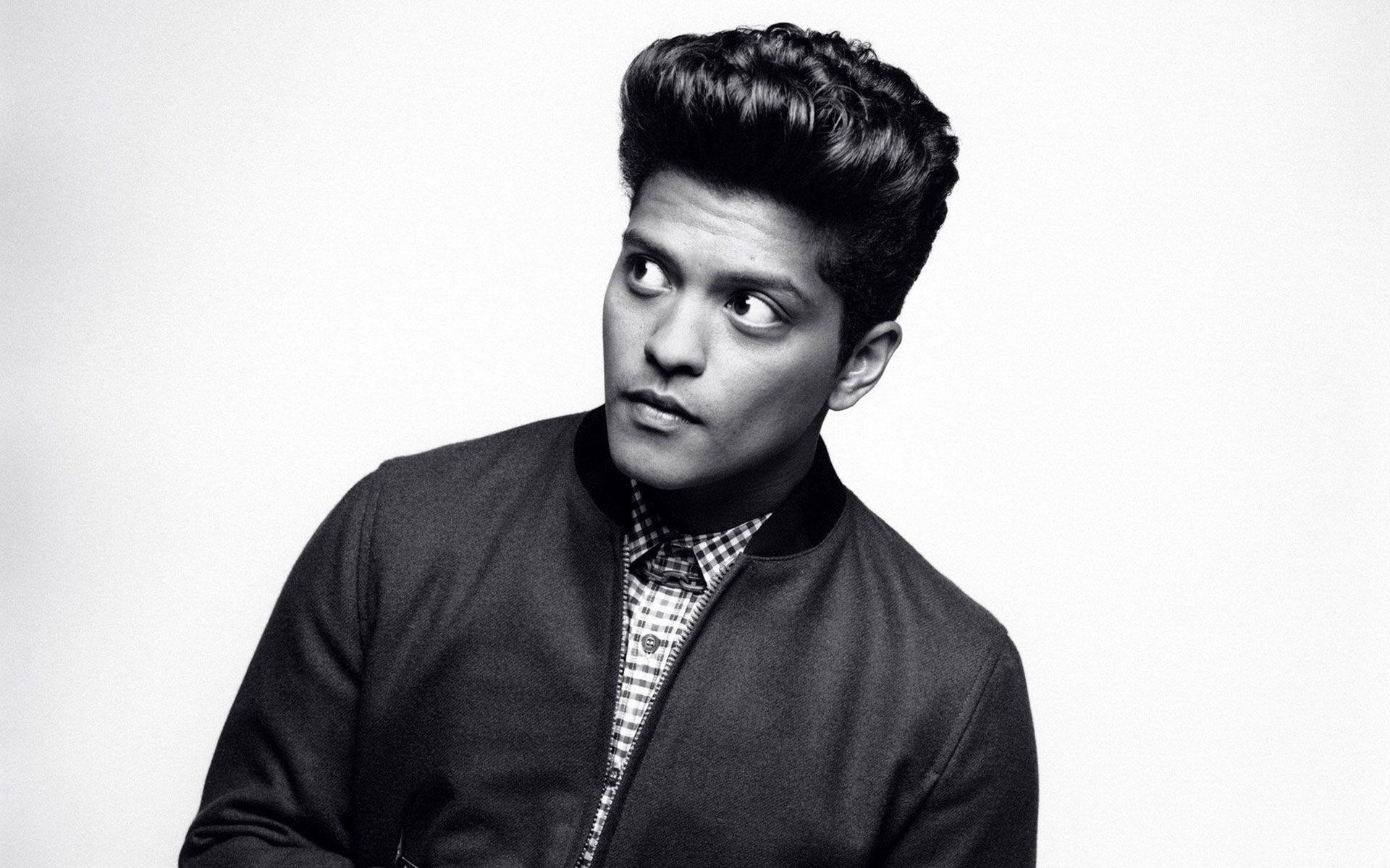 6 Bruno Mars HD Wallpapers