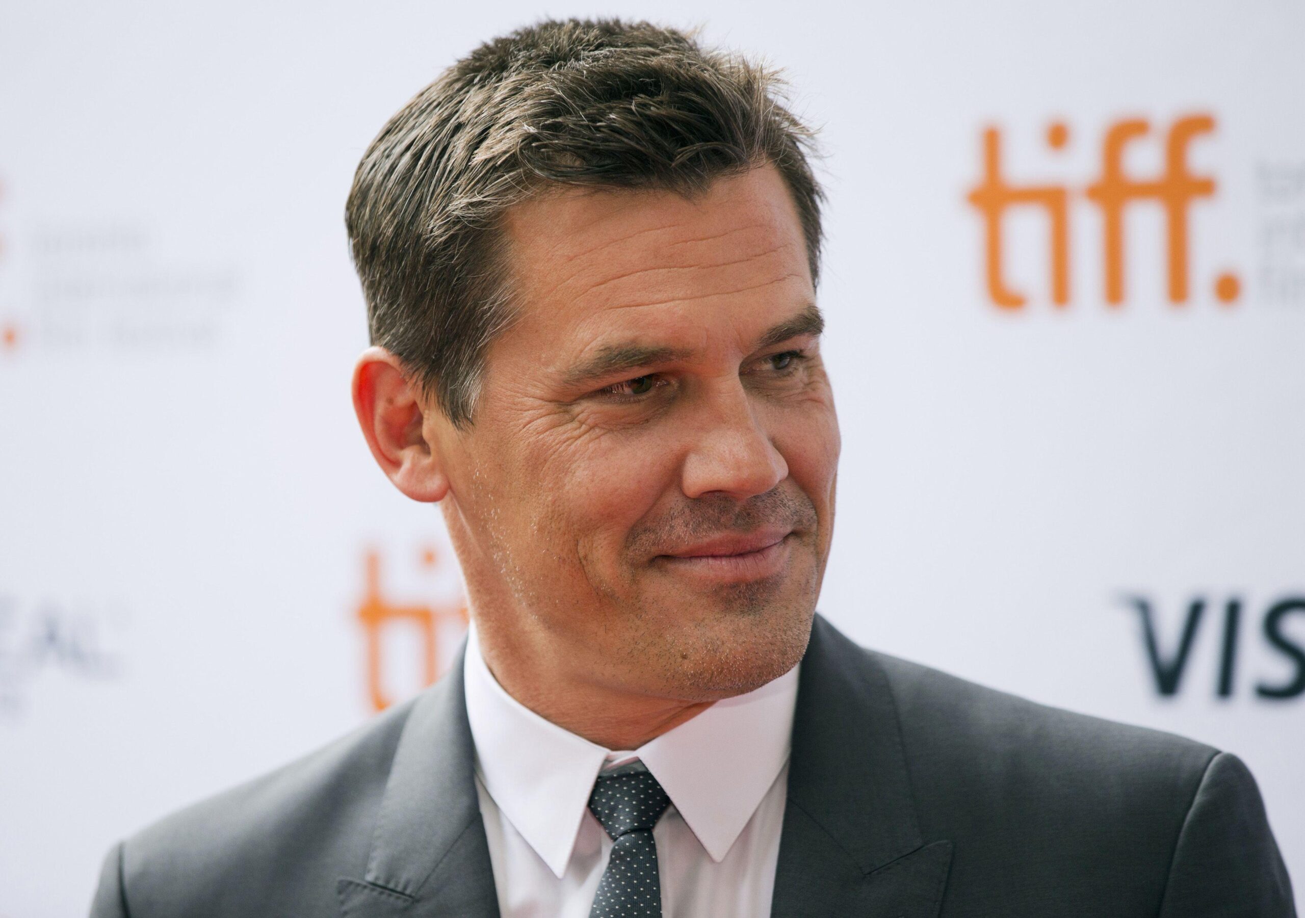 Josh Brolin Wallpapers Image Photos Pictures Backgrounds